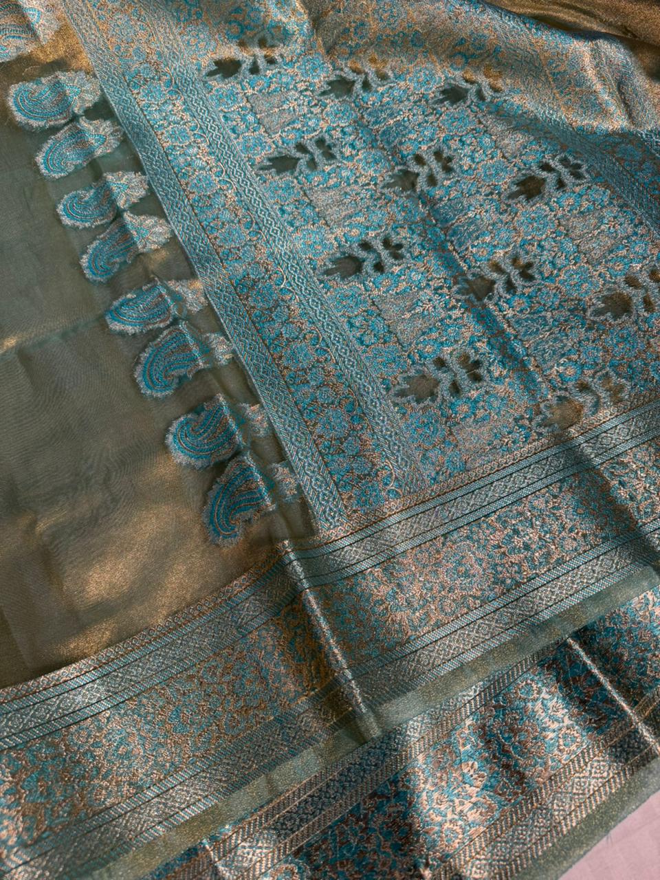 Heritage Eccentric weave soft tissue silk Banarasi saree