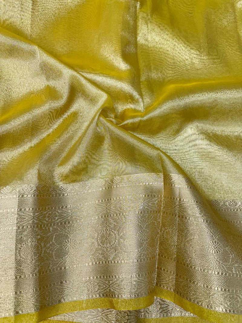 Janhvi Kapoor in yellow shade saree