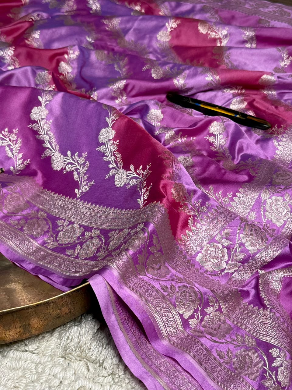 Handbrush Dyed Mashru Silk Leheriya Weave Banarasi Saree