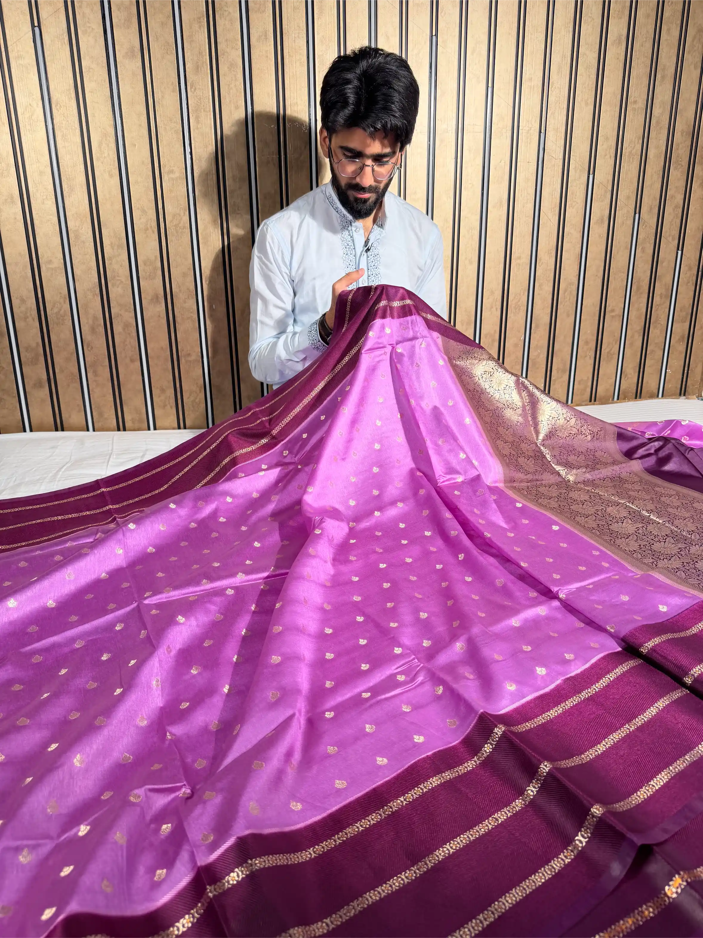 Lavender Contrast Raw Dupion Silk Banarasi Saree 