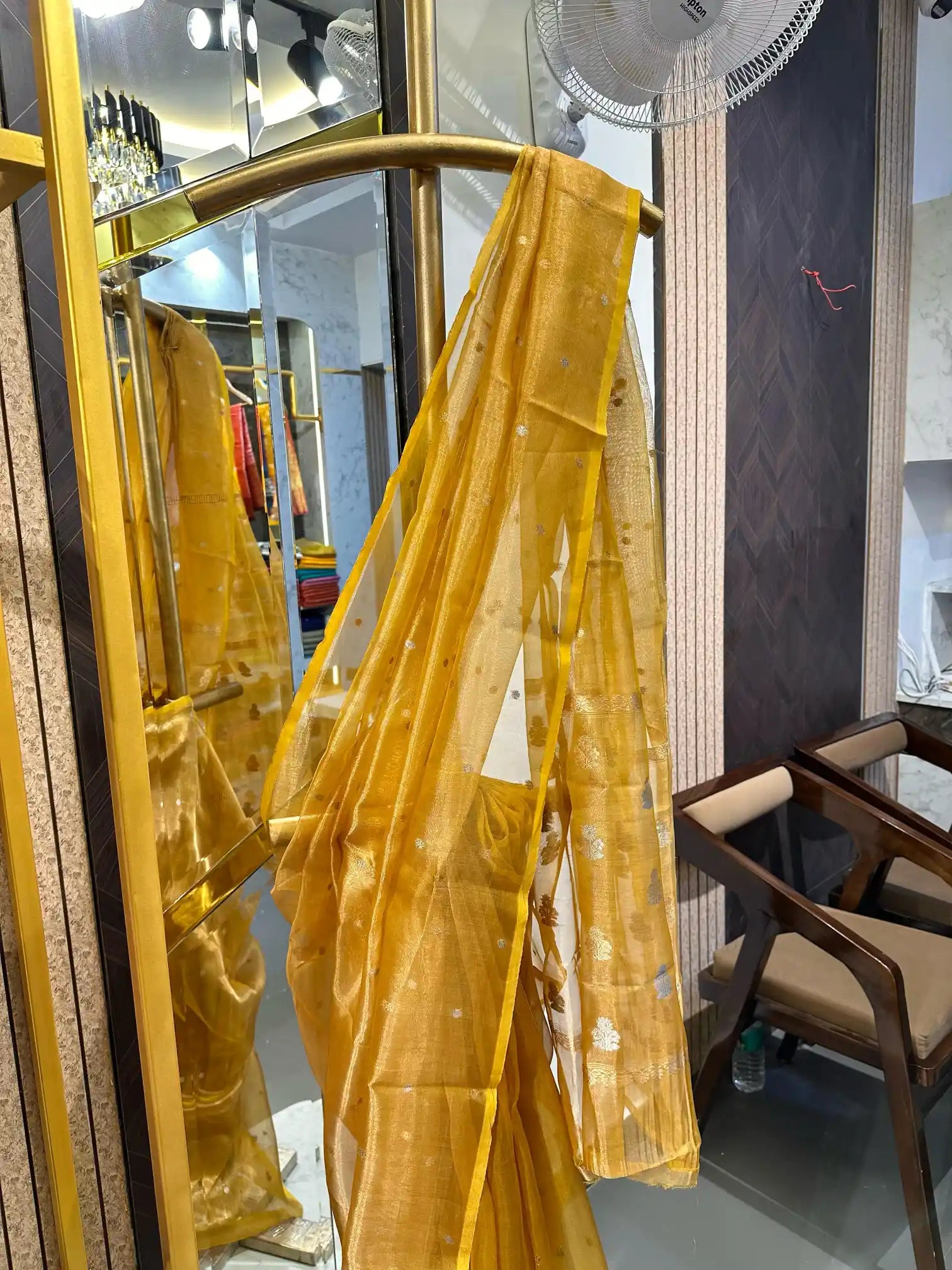 Lemon Yellow Pure Tissue Silk Sona Roopa Butis Banarasi Saree