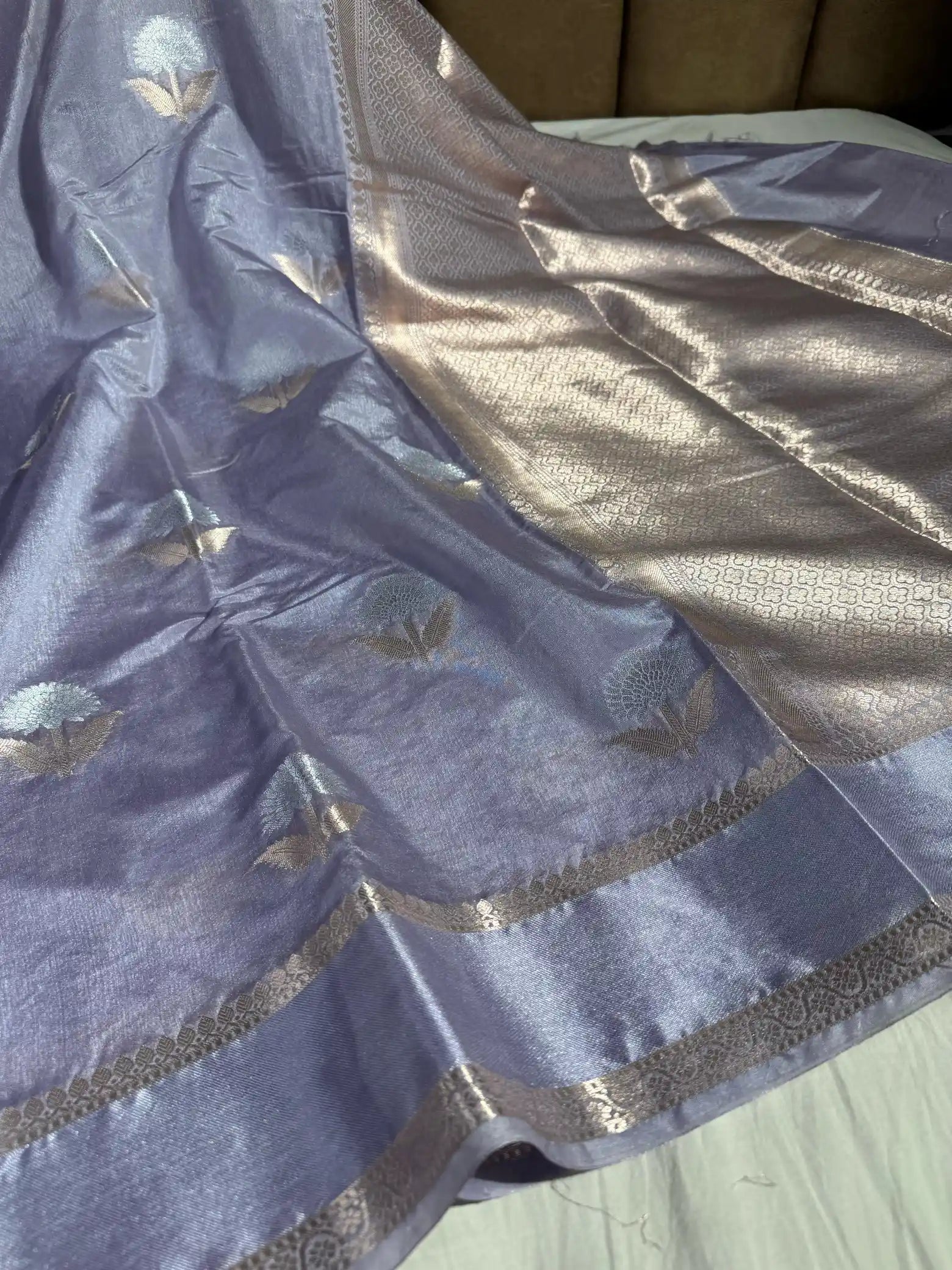 Light Lavender Premium Chiniya Silk Saree with Rich Pallu and Blouse