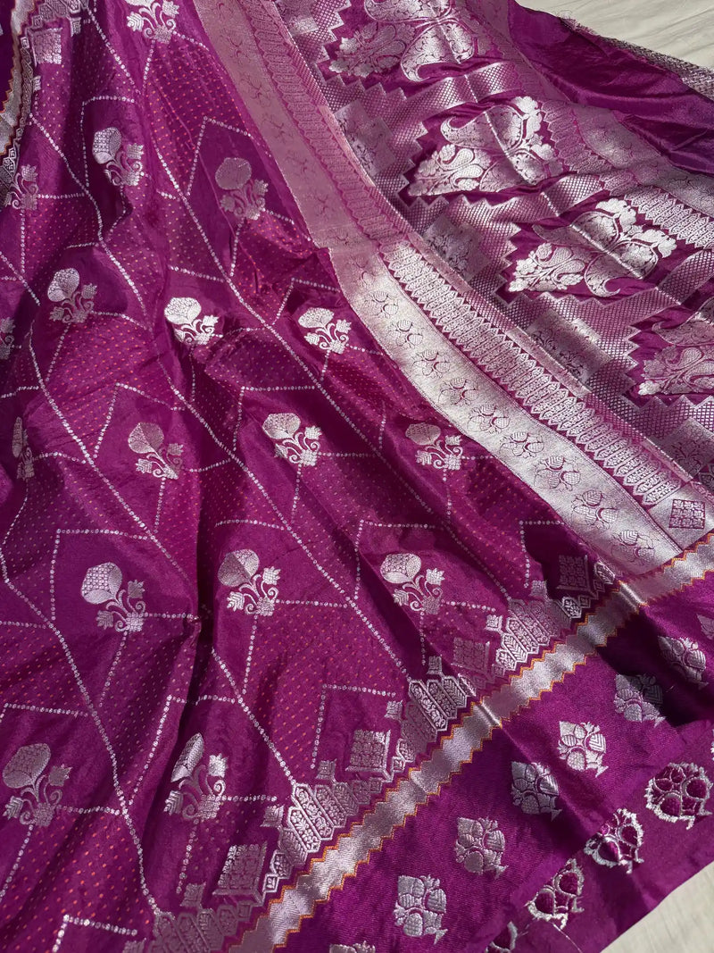 Light Majenta Chiniya Silk  Intricate Zari Weave Banarasi Saree