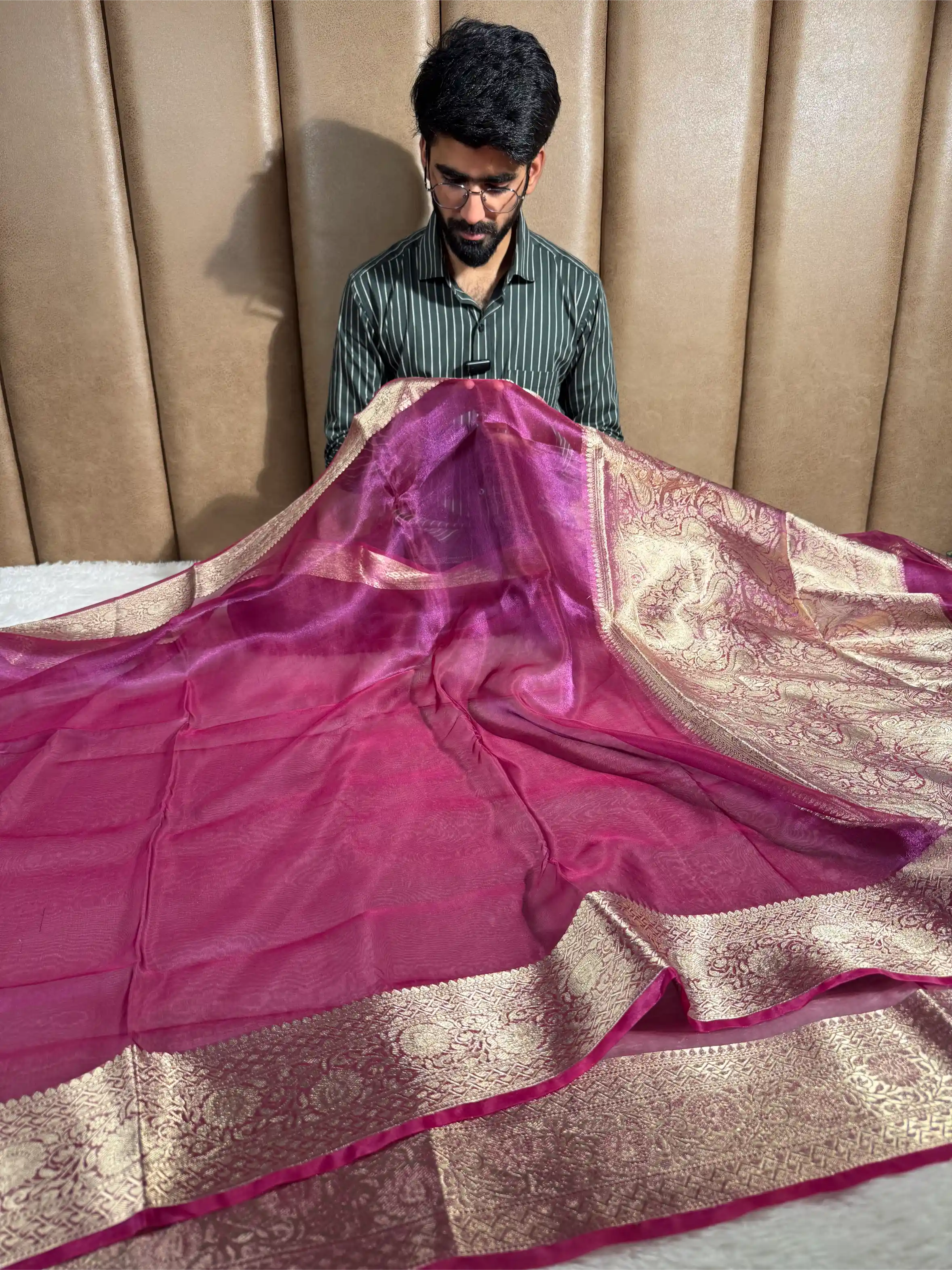 Light Majenta Pure Tissue Silk Banarasi Saree