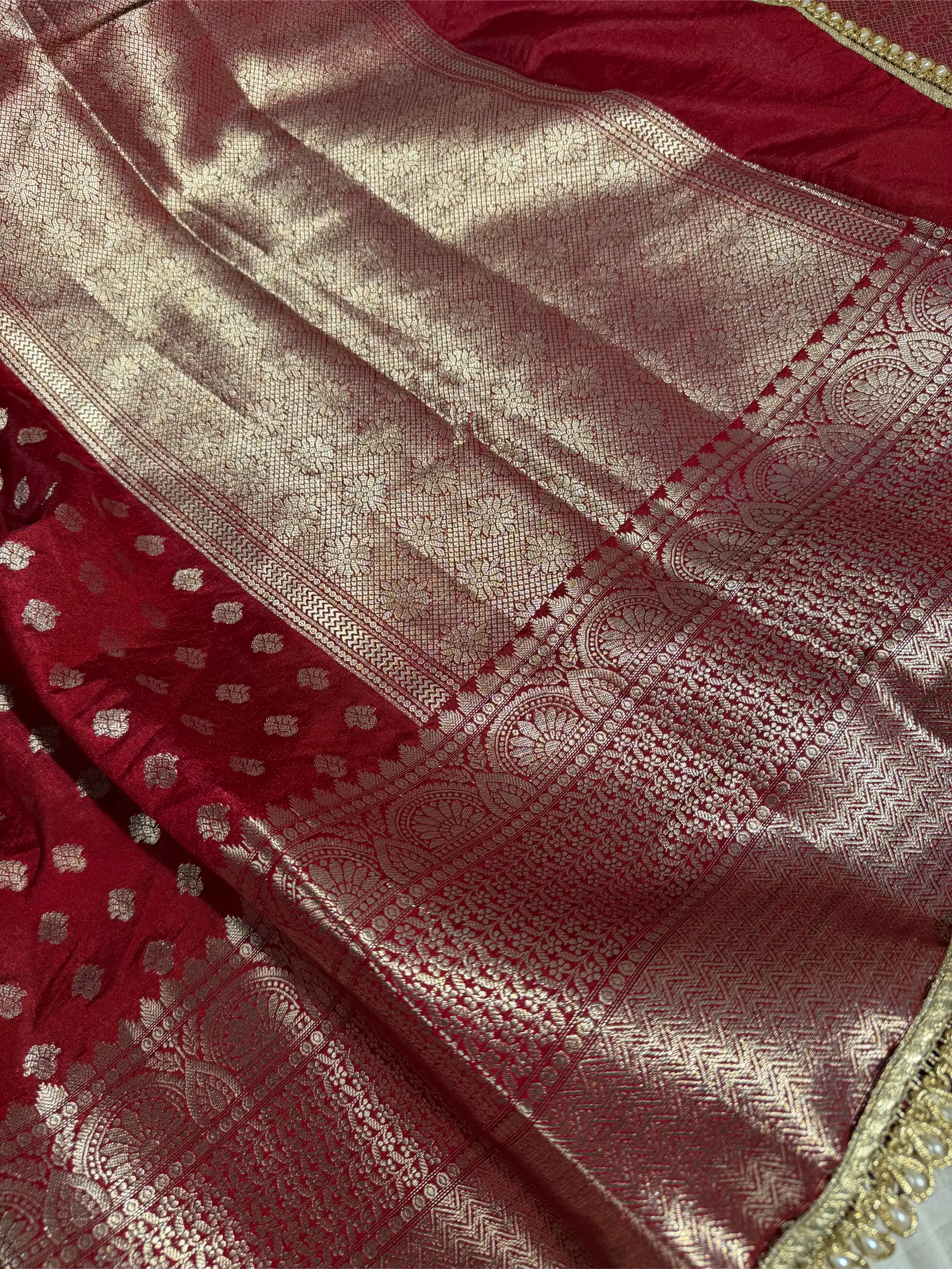 Light Maroon Chinia Silk Designer Banarasi Saree 