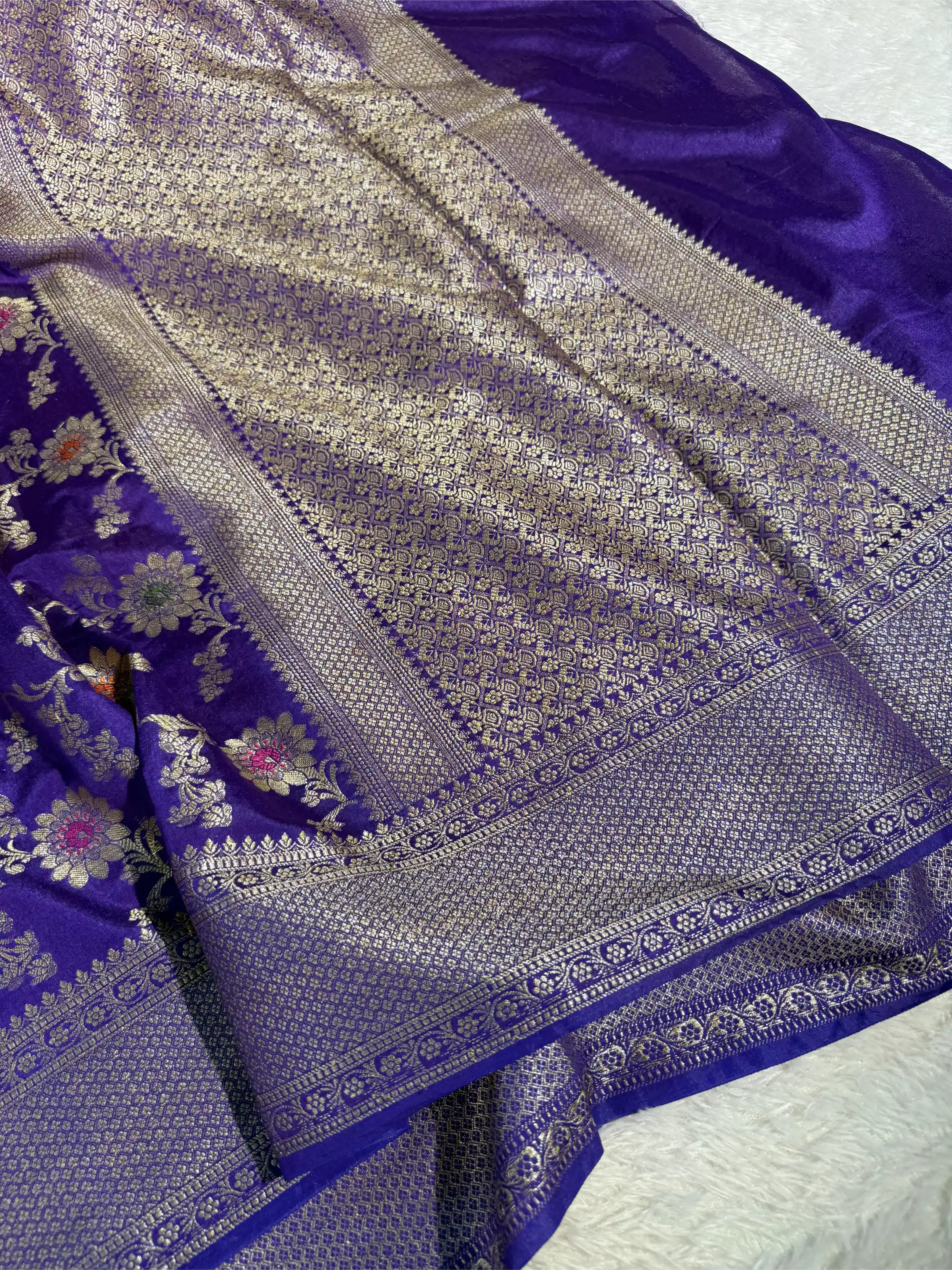 Light Violet Warm Silk Floral Meenakari Banarasi Saree