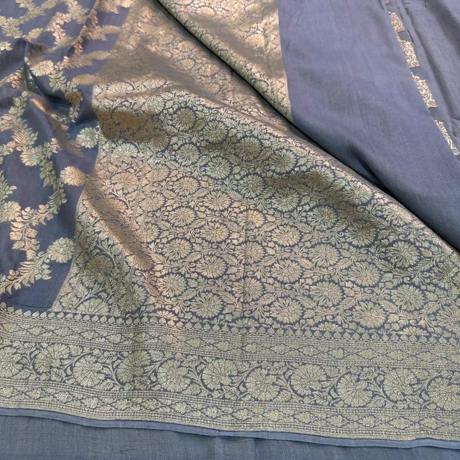 Light Grey Floral Weave Munga Silk Banarasi Saree