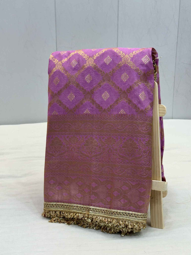 Light Lavender Chiniya Silk Lace Attached Banarasi Saree