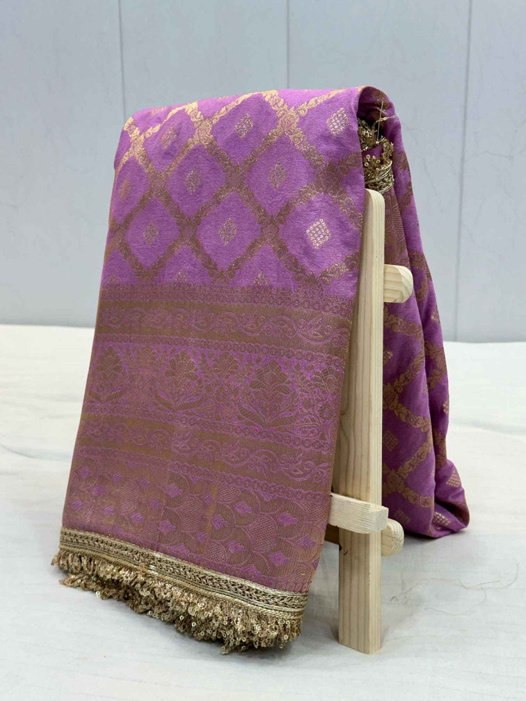 Light Lavender Chiniya Silk Lace Attached Banarasi Saree
