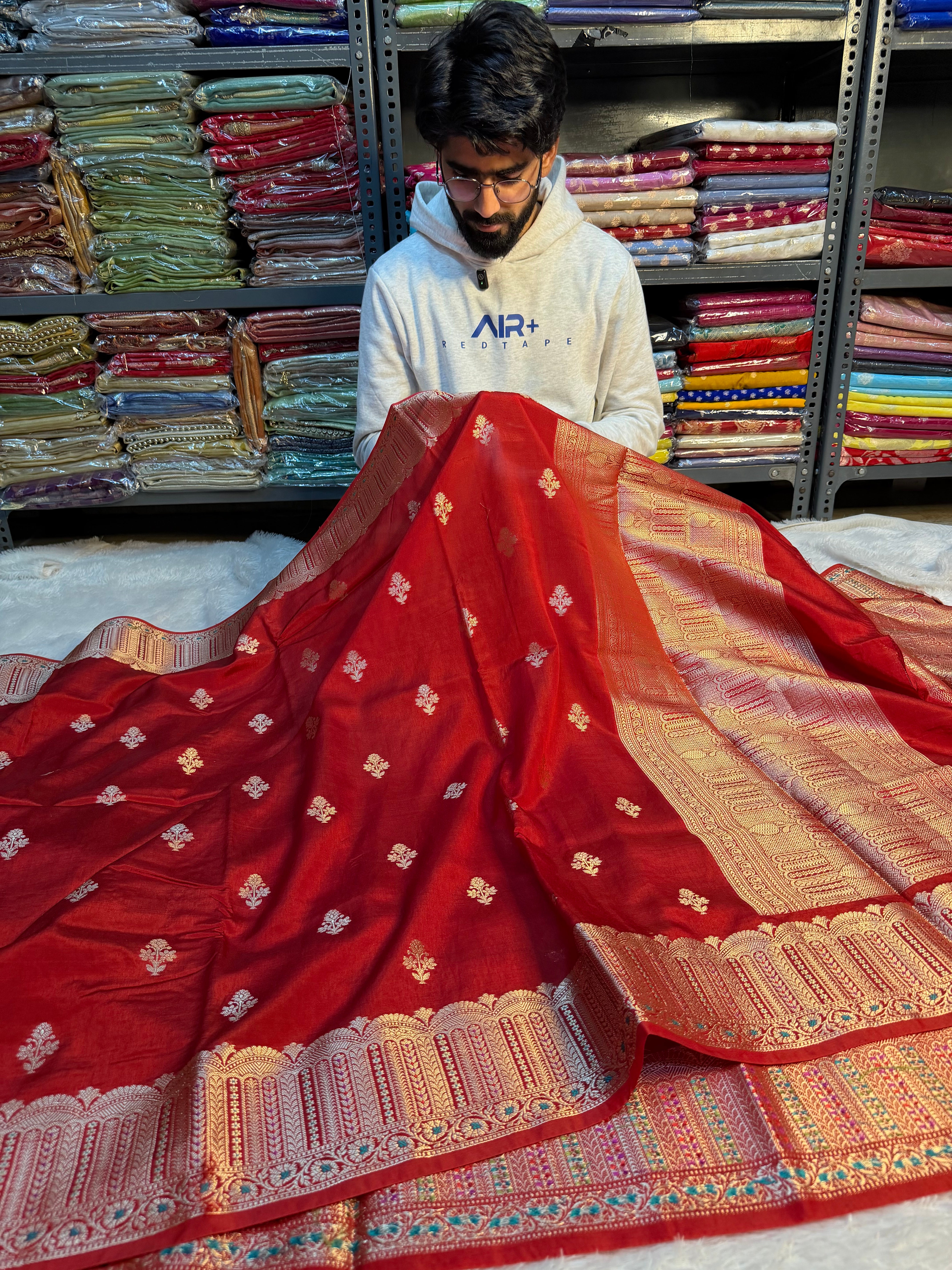 Light Maroon Eccentric Chinia Silk Banarasi Saree