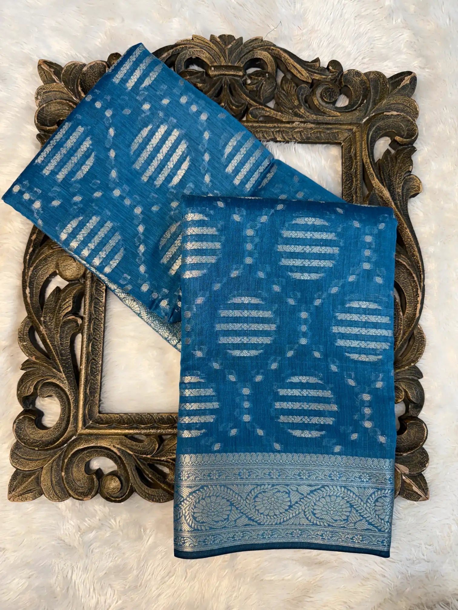 Eccentric Weave Softsilk Traditional Banarasi Saree