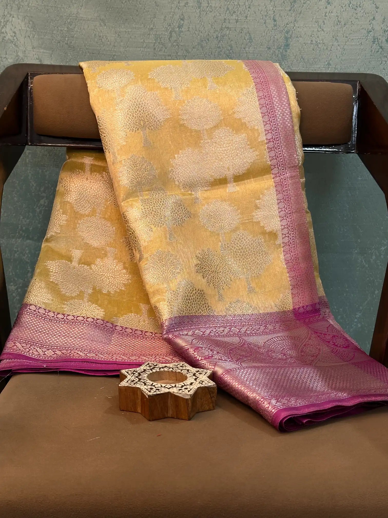 Eccentric Weave Softsilk Traditional Banarasi Saree