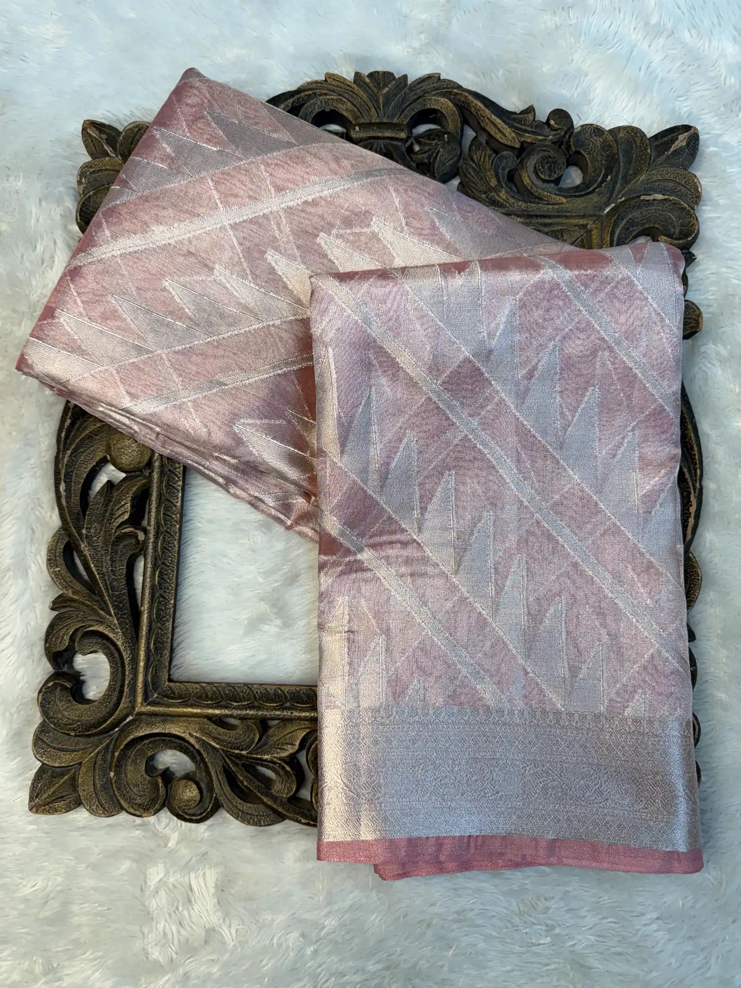 Contemporary Weave Kora Tissue Silk Banarasi Saree
