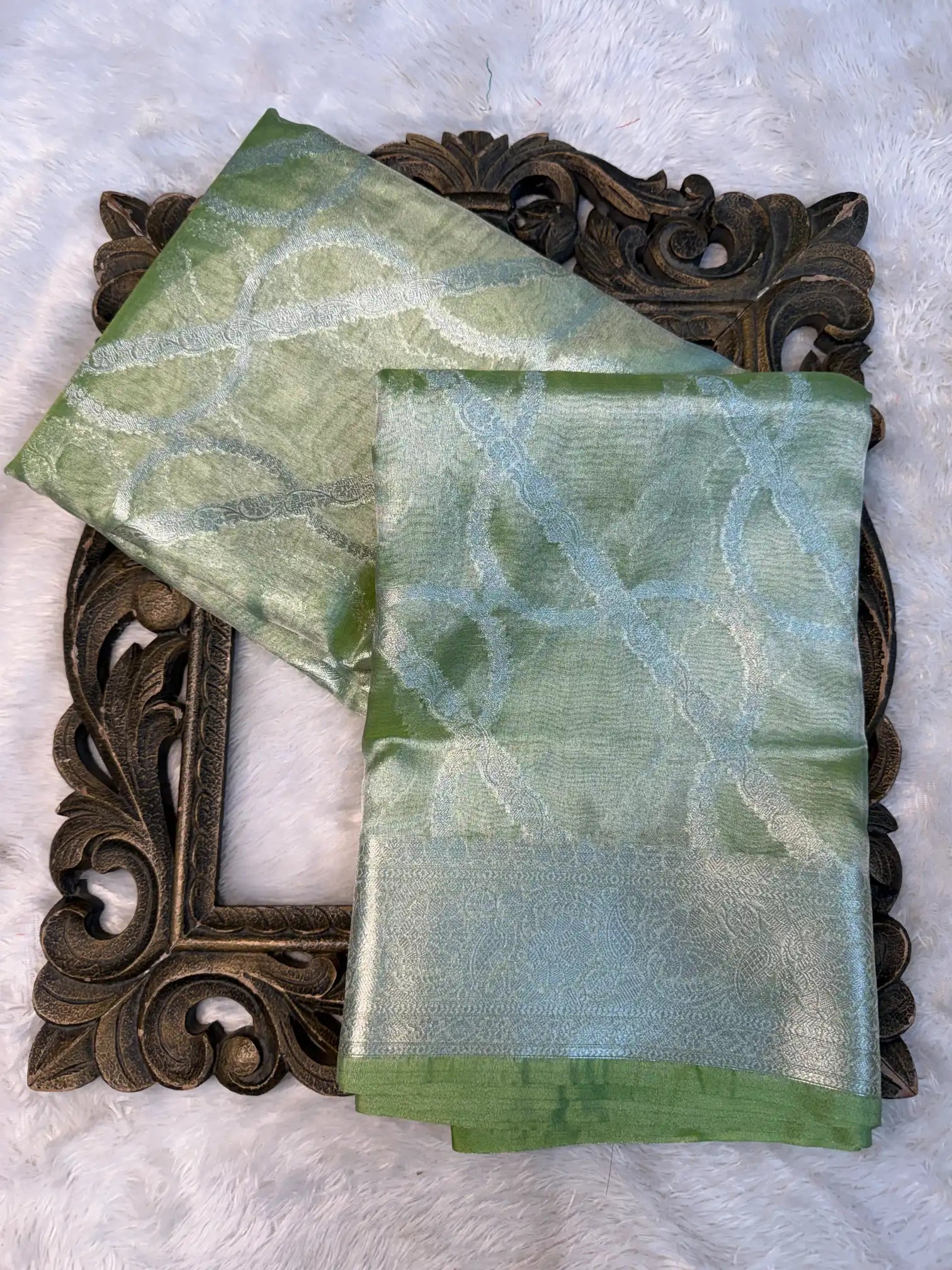 Contemporary Weave Kora Tissue Silk Banarasi Saree