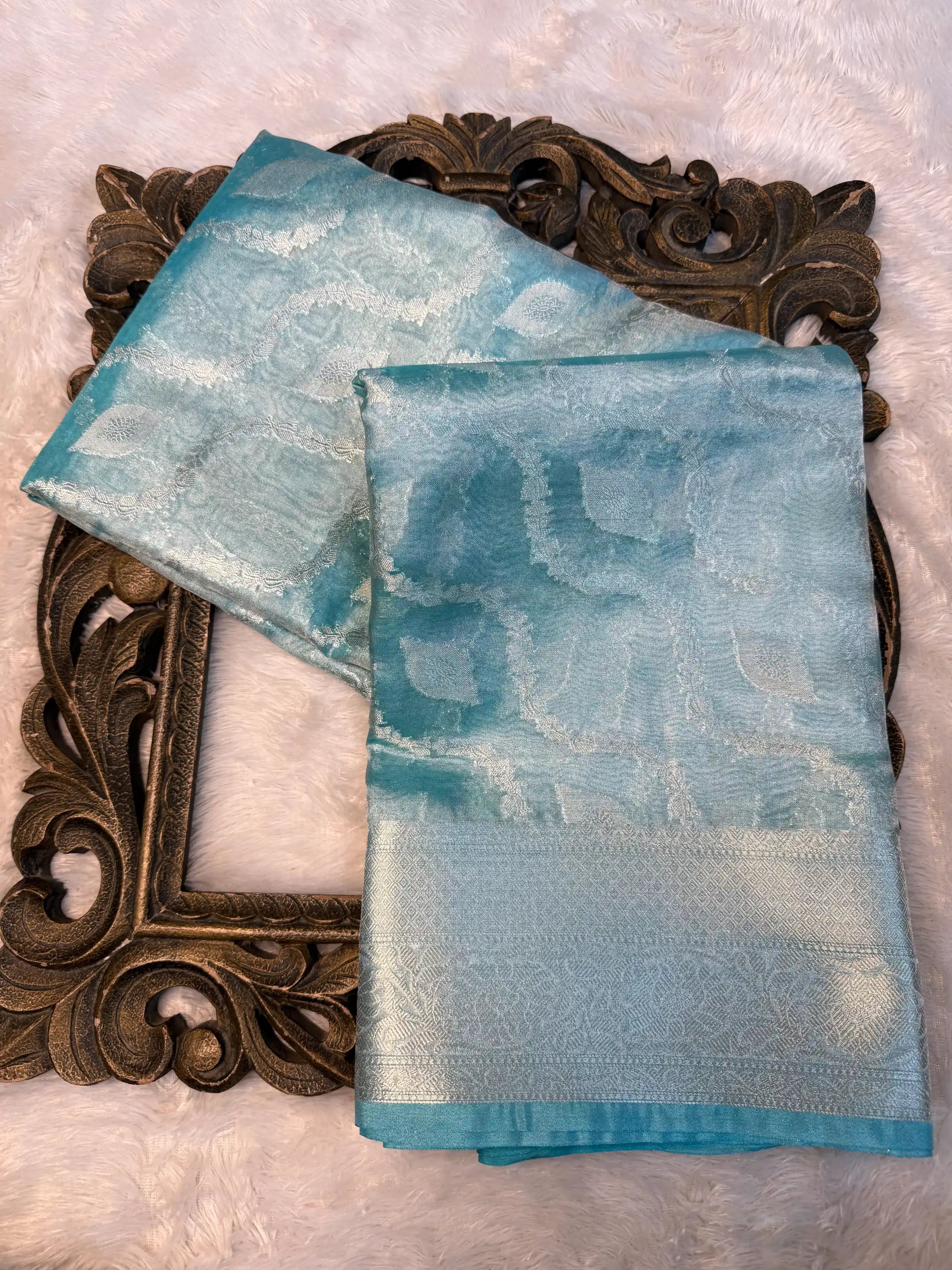 Eccentric Weave Softsilk Traditional Banarasi Saree