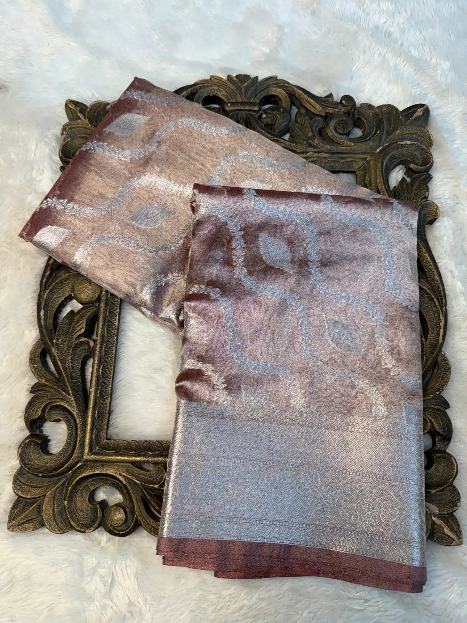 Contemporary Weave Kora Tissue Silk Banarasi Saree