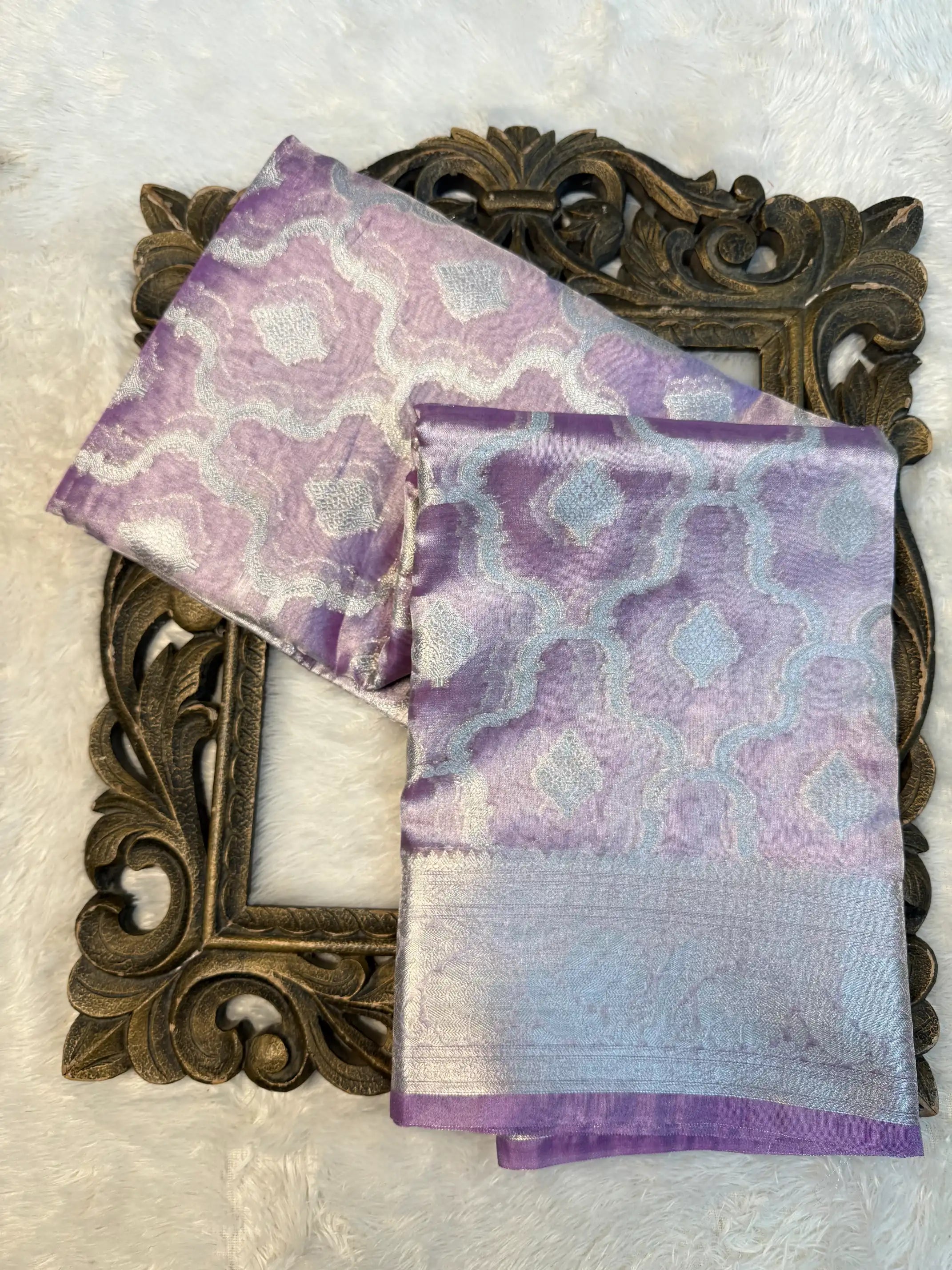 Contemporary Weave Kora Tissue Silk Banarasi Saree