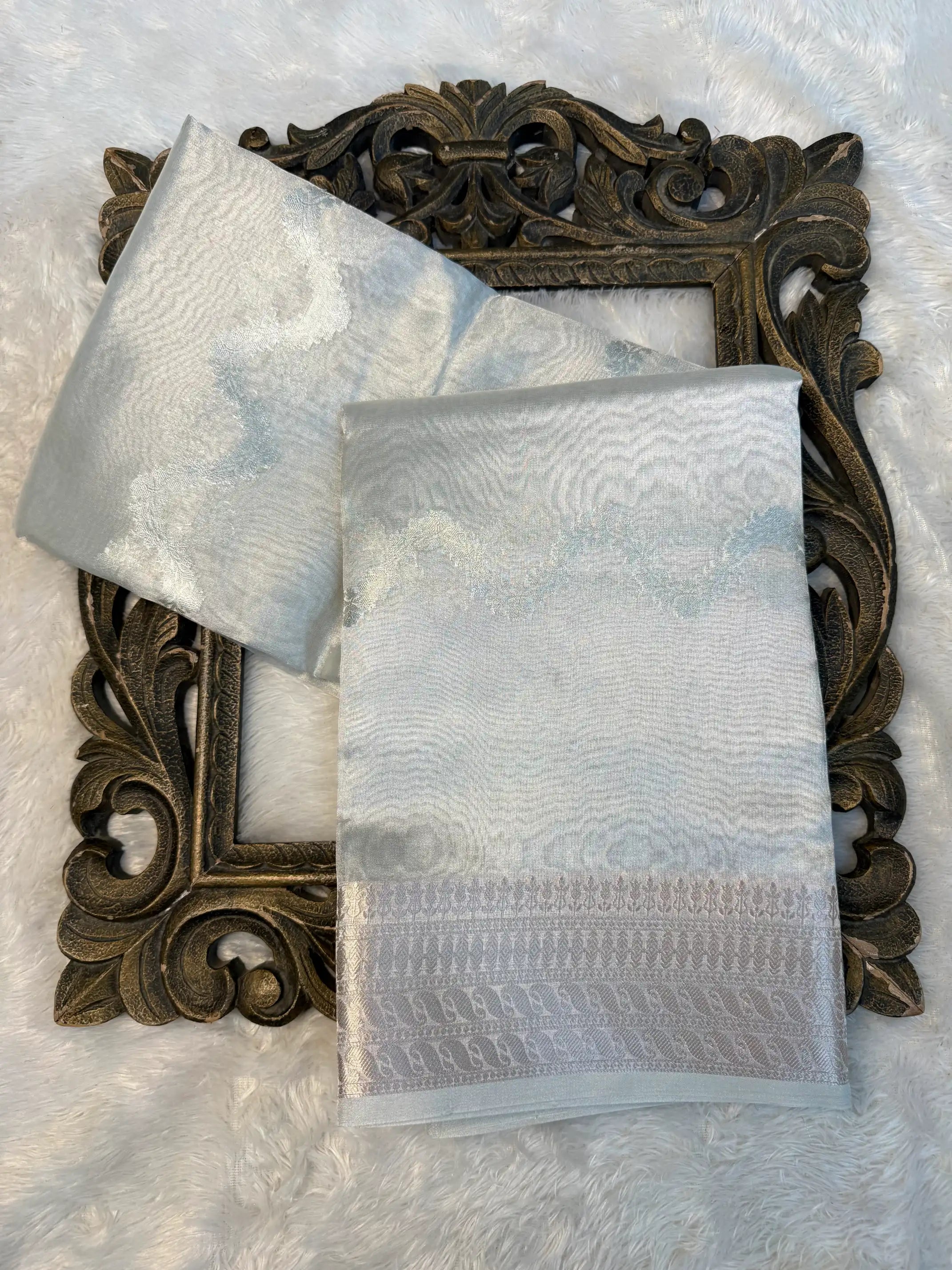 Contemporary Weave Kora Tissue Silk Banarasi Saree