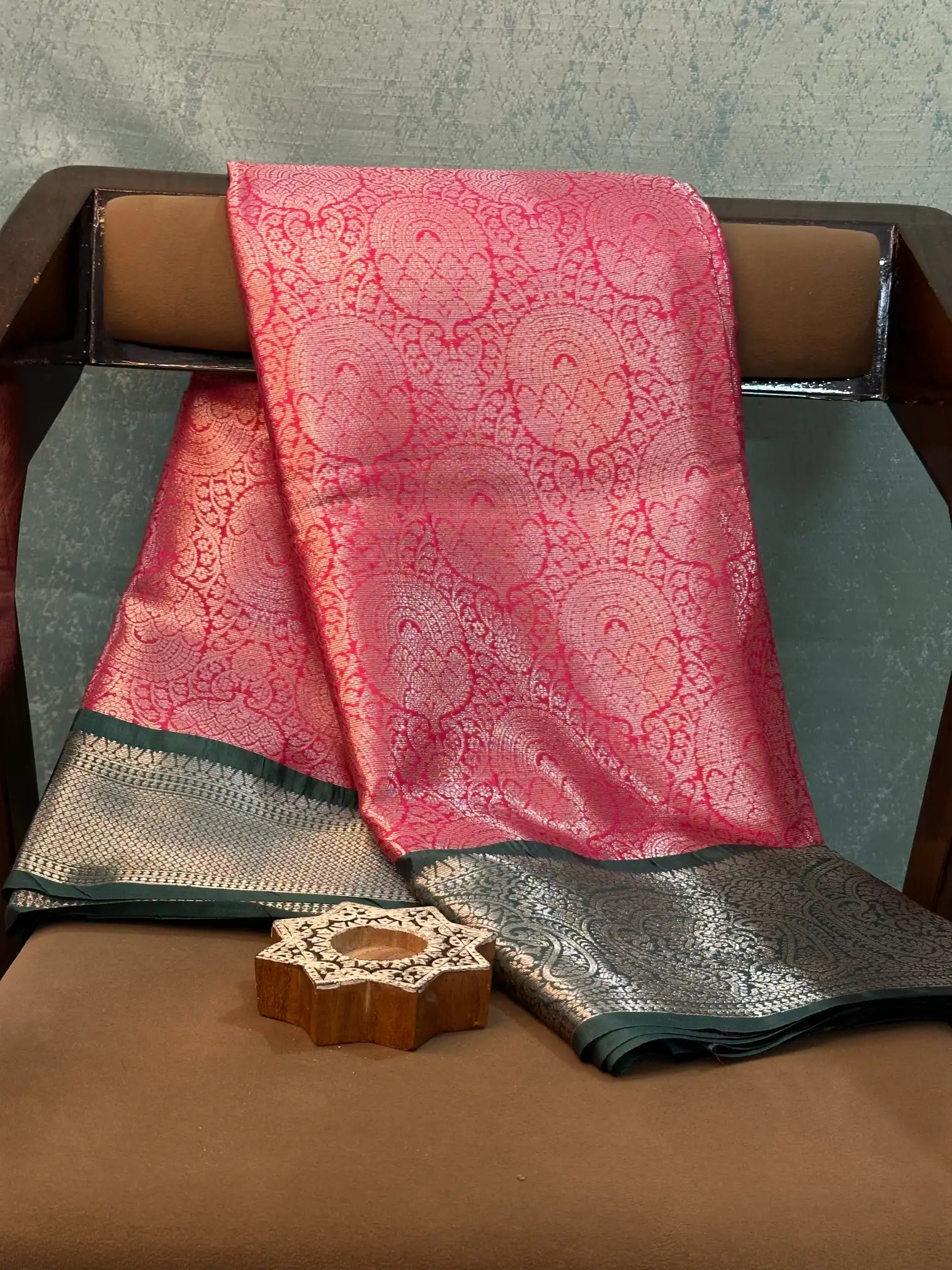 Contemporary Weave Kora Tissue Silk Banarasi Saree
