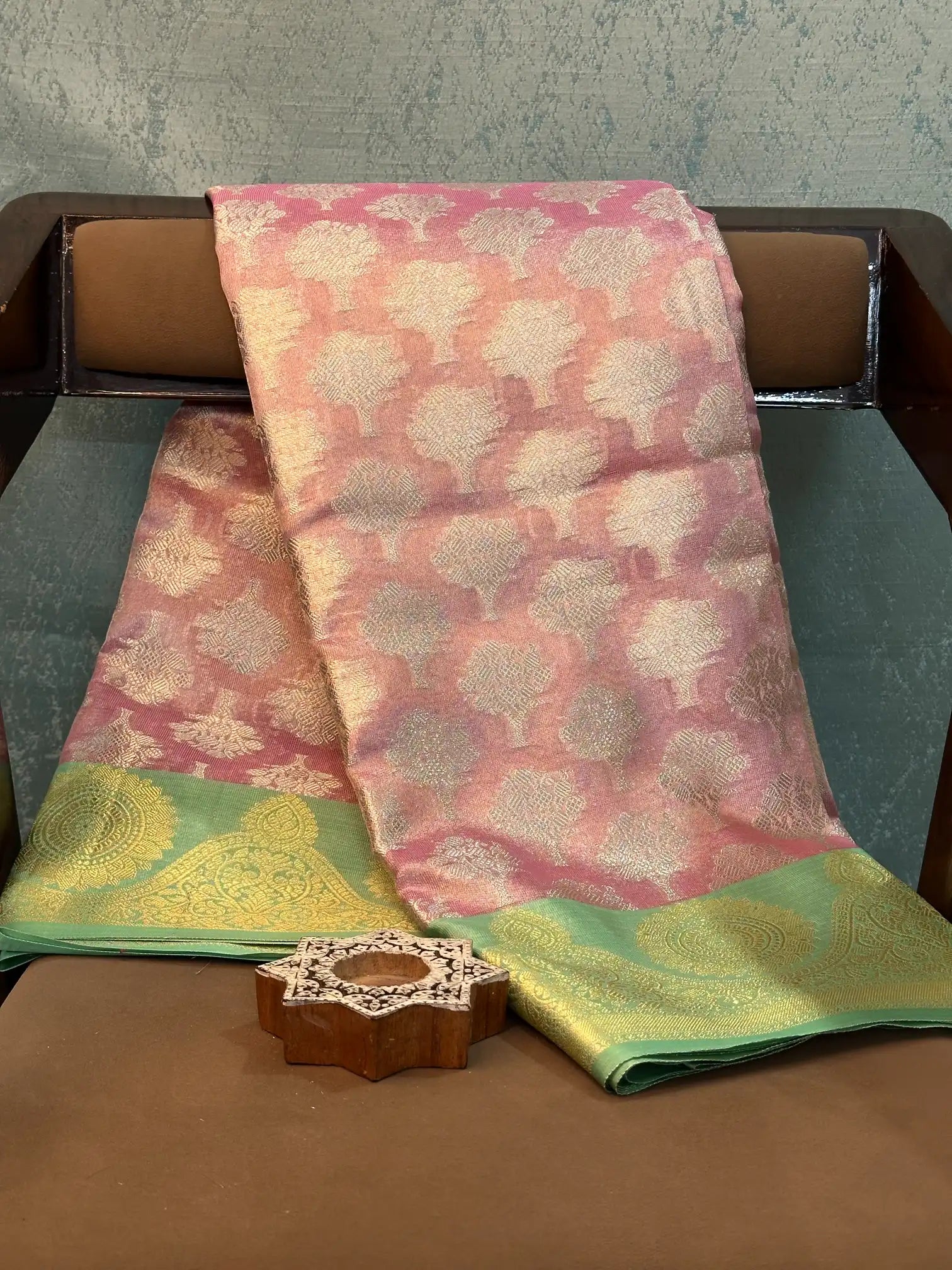 Eccentric Weave Softsilk Traditional Banarasi Saree