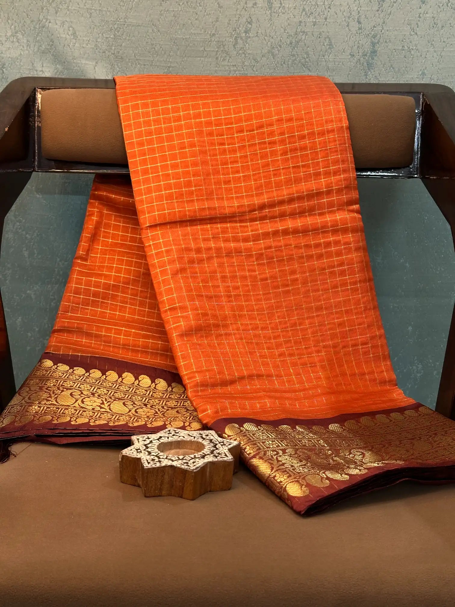 Contemporary Weave Kora Tissue Silk Banarasi Saree