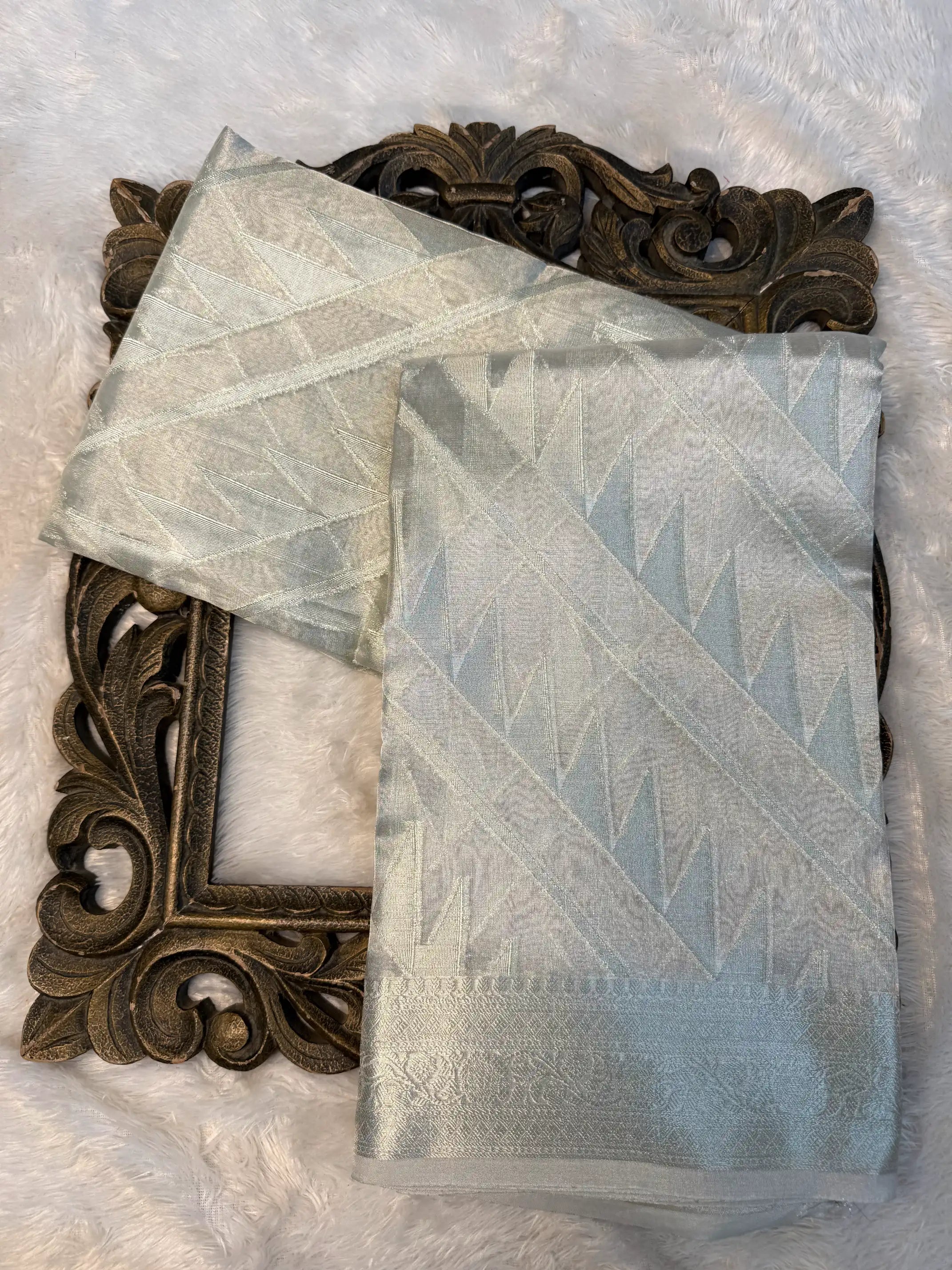 Contemporary Weave Kora Tissue Silk Banarasi Saree