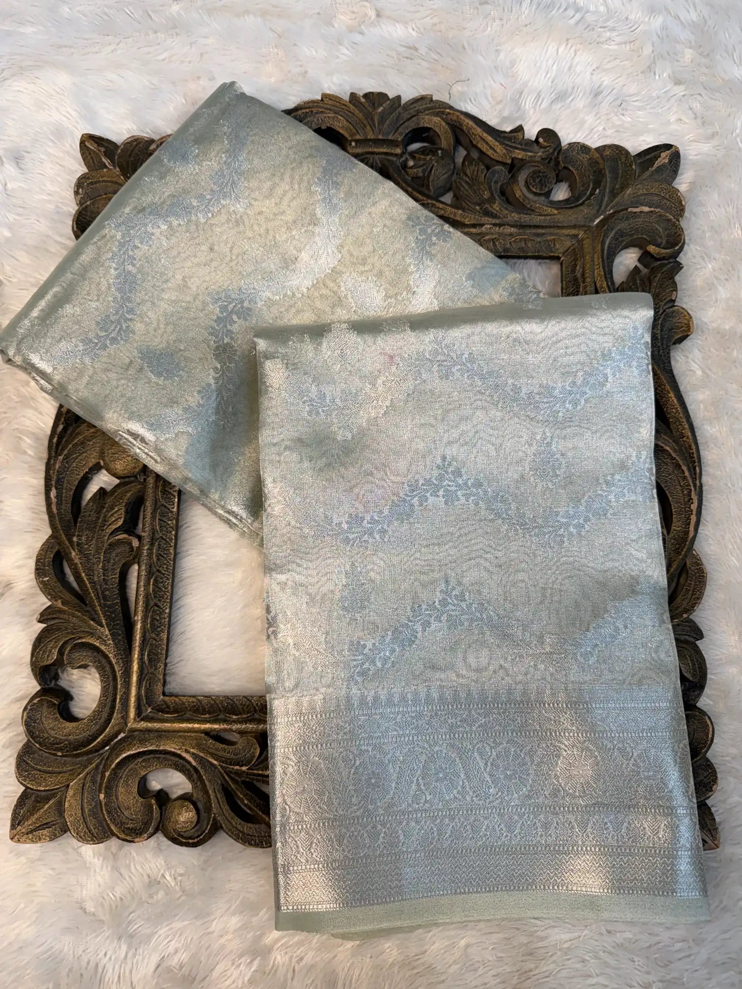 Eccentric Weave Softsilk Traditional Banarasi Saree