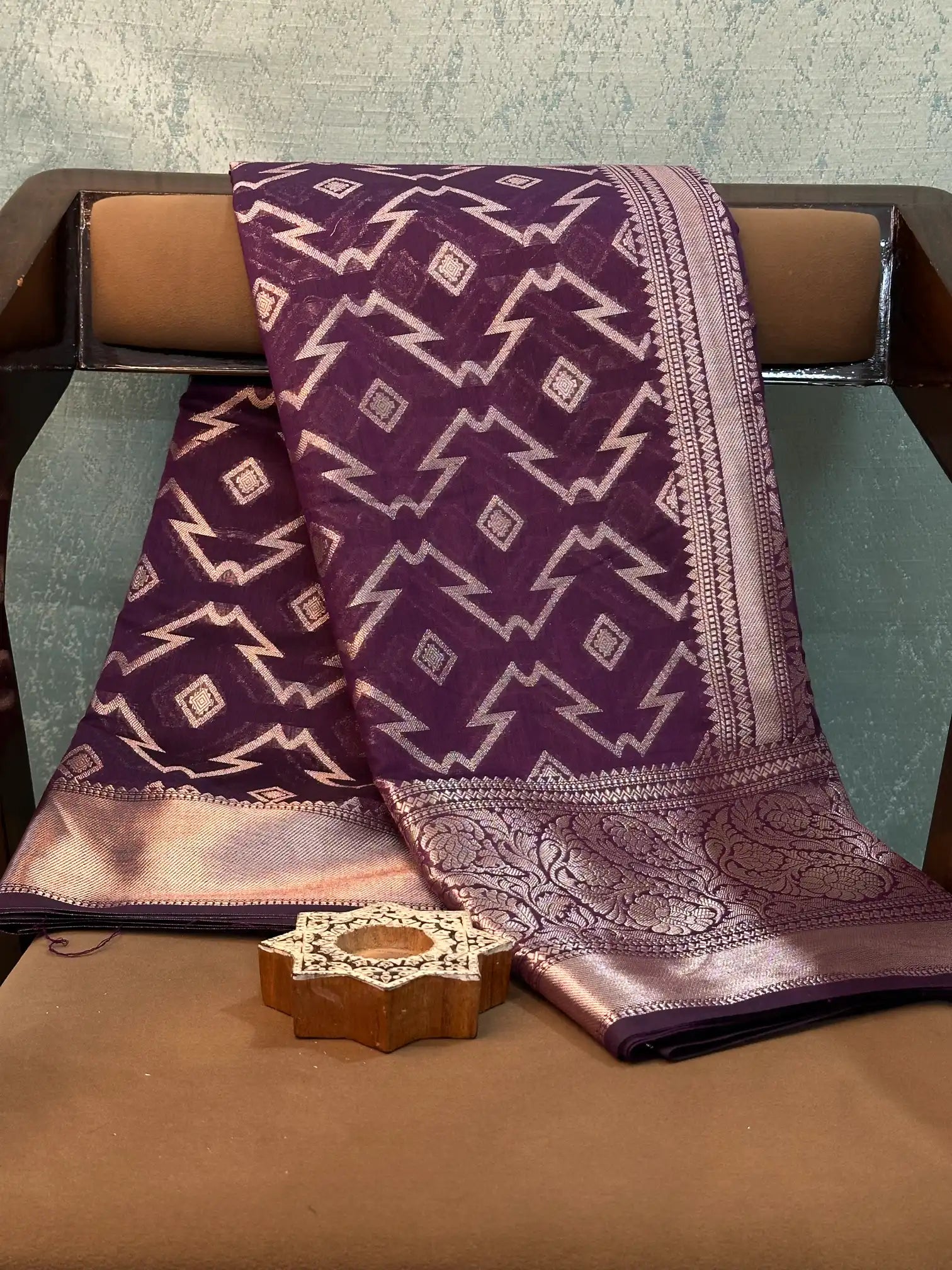 Eccentric Weave Softsilk Traditional Banarasi Saree