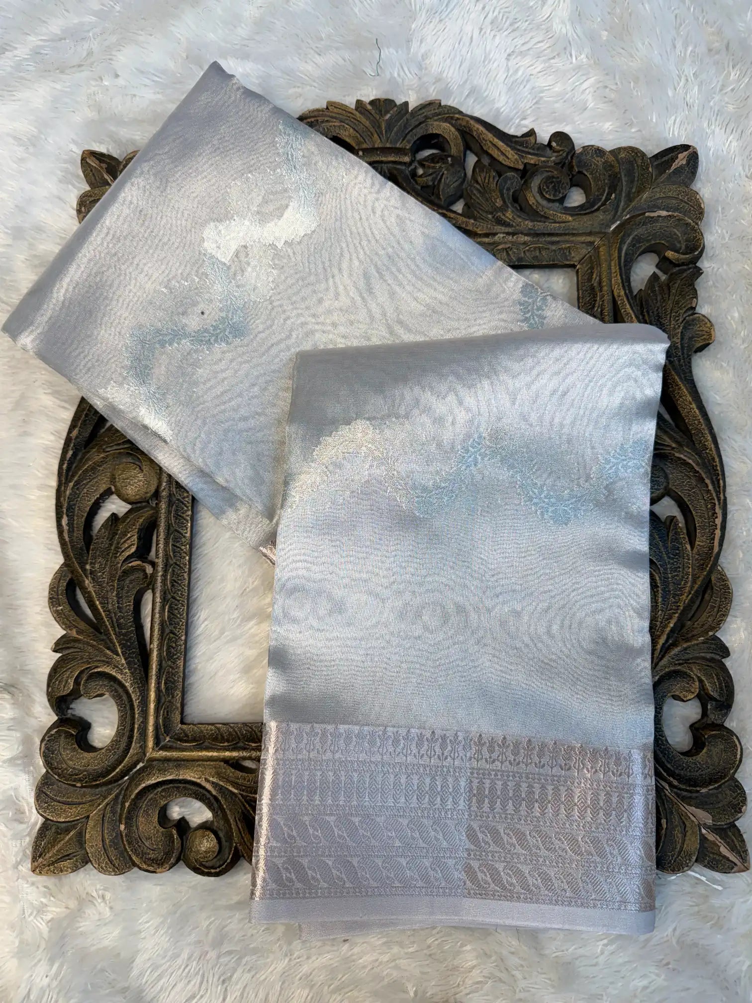 Contemporary Weave Kora Tissue Silk Banarasi Saree
