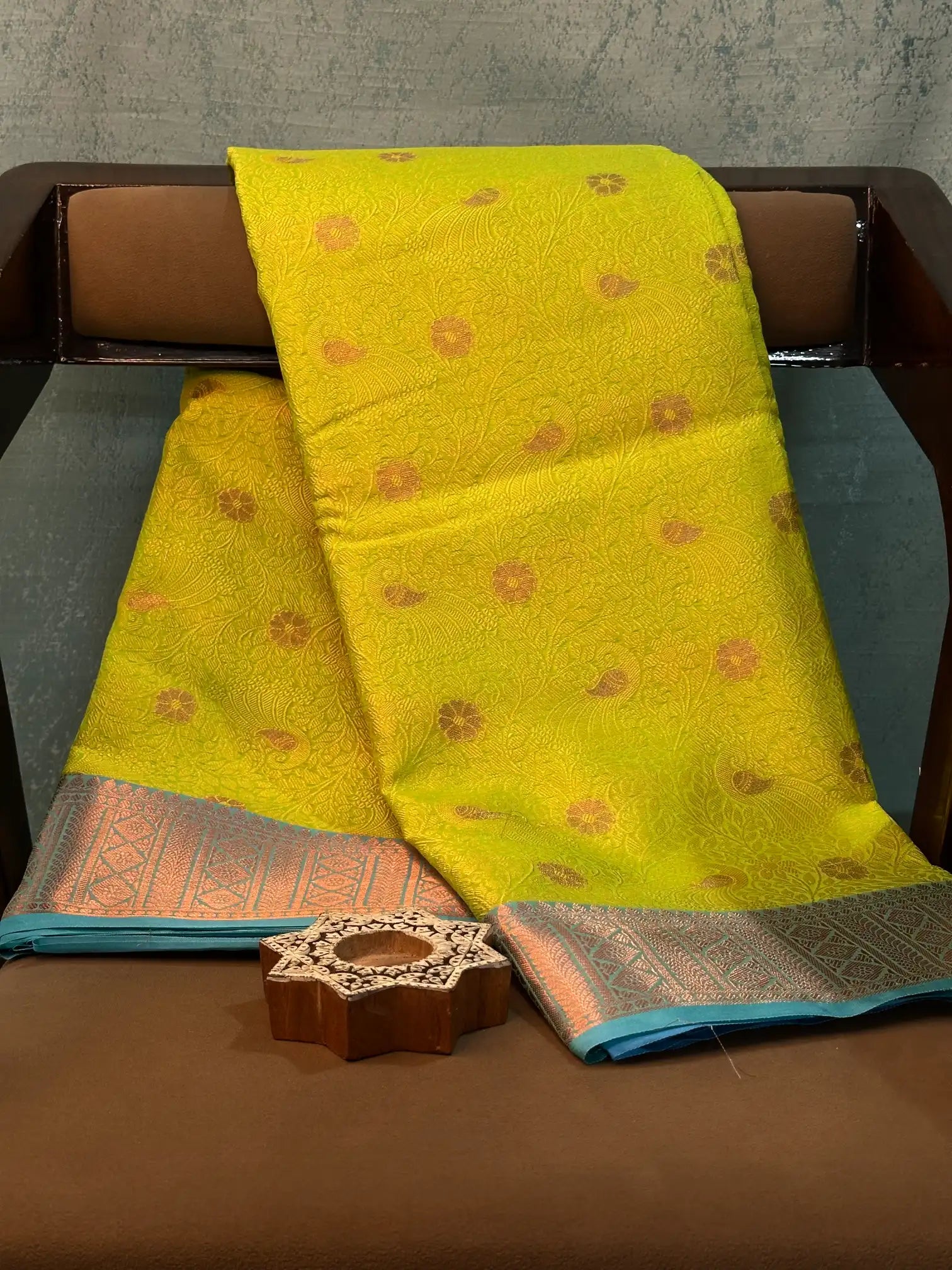Jacquard Weave Soft Beautiful Banarasi Saree