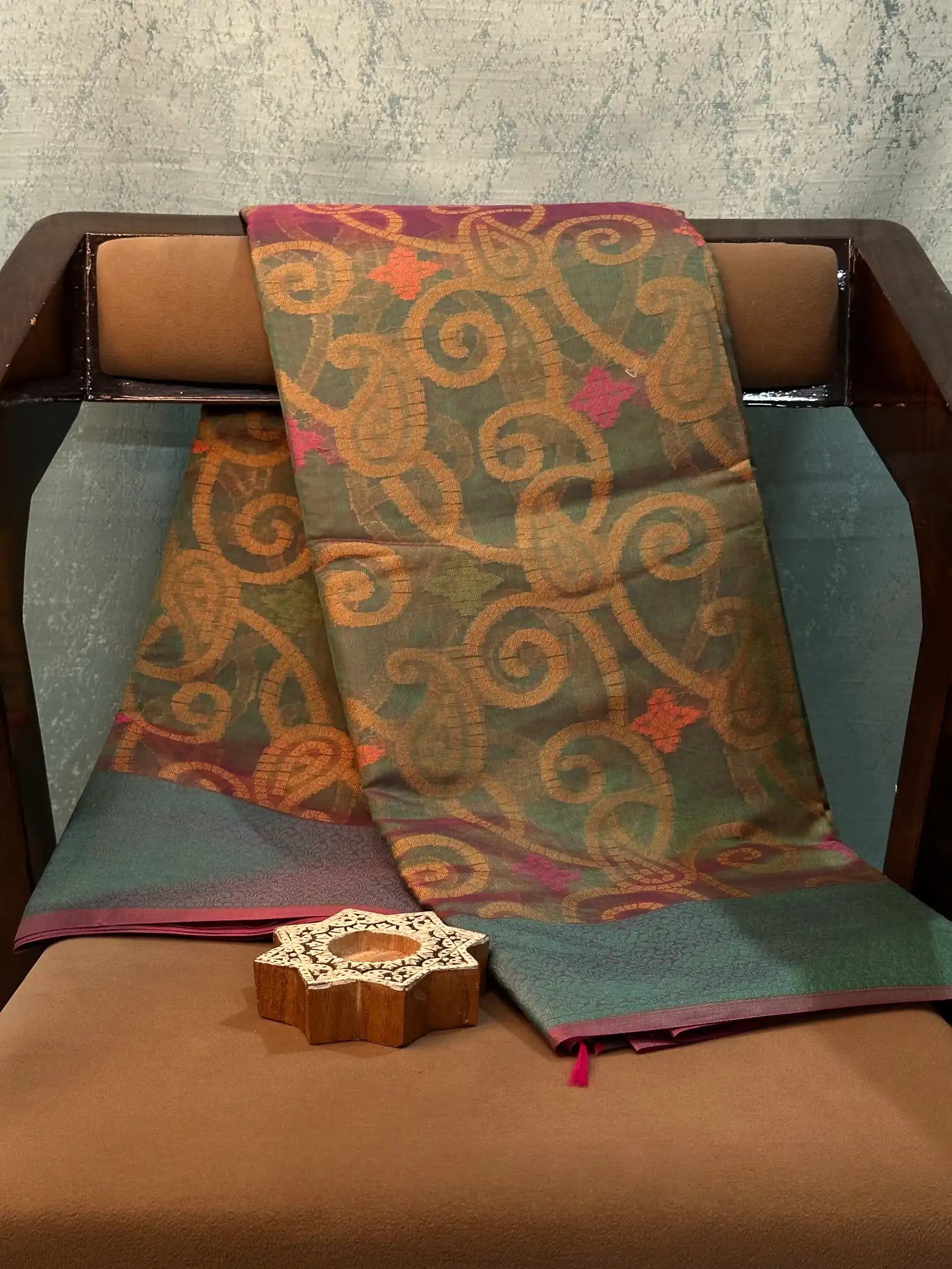 Eccentric Weave Softsilk Traditional Banarasi Saree