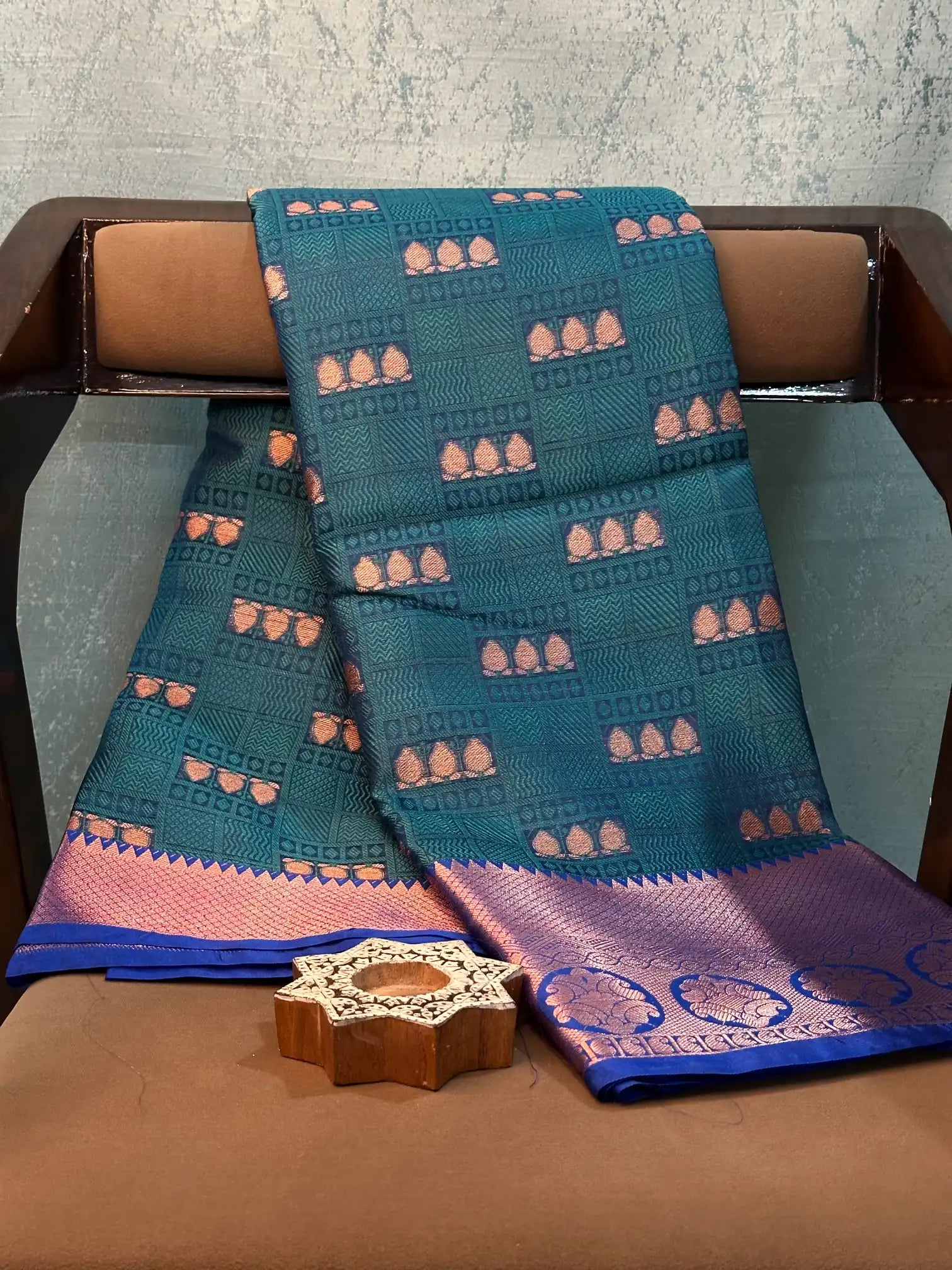 Eccentric Weave Softsilk Traditional Banarasi Saree