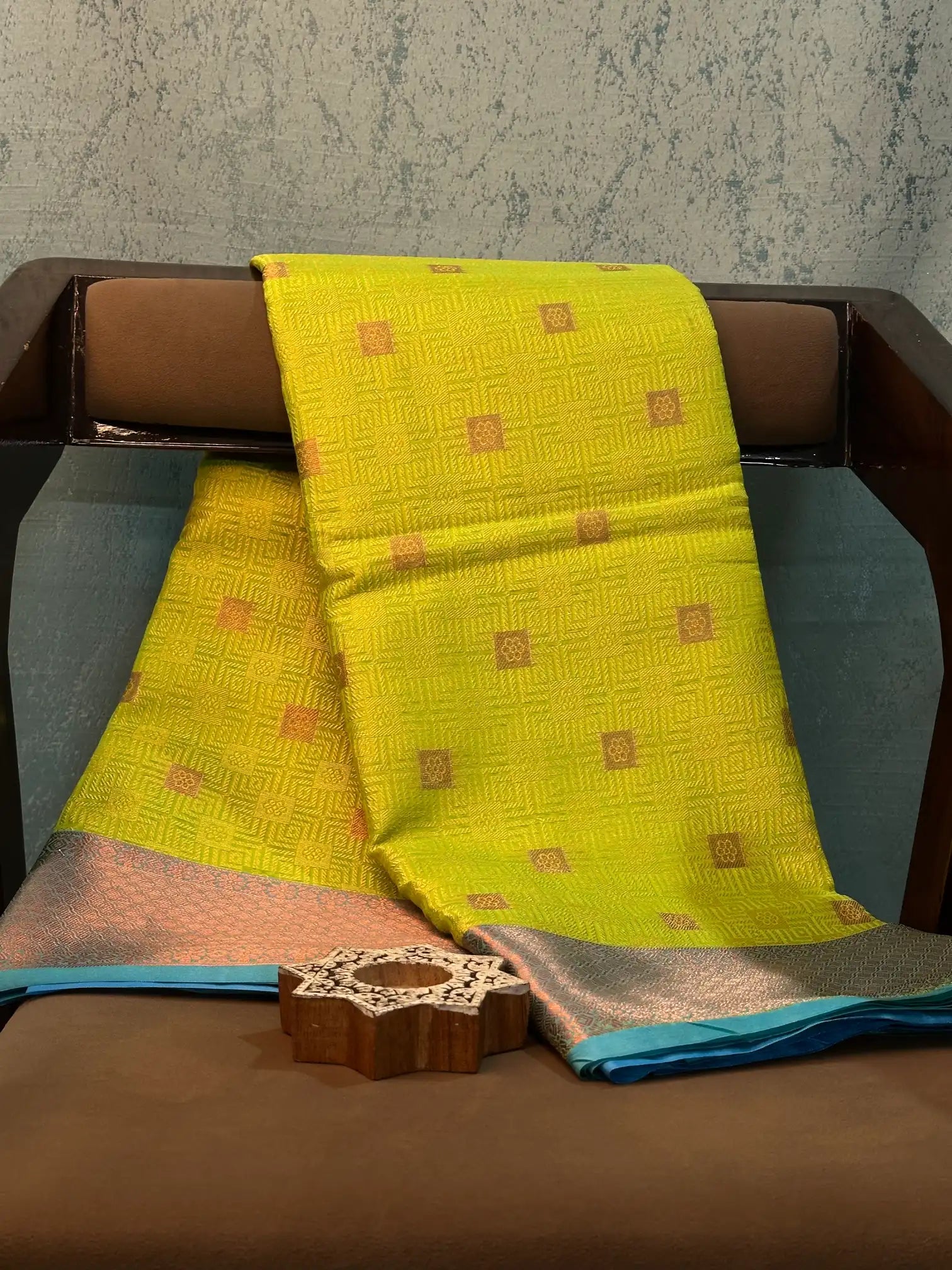 Eccentric Weave Softsilk Traditional Banarasi Saree