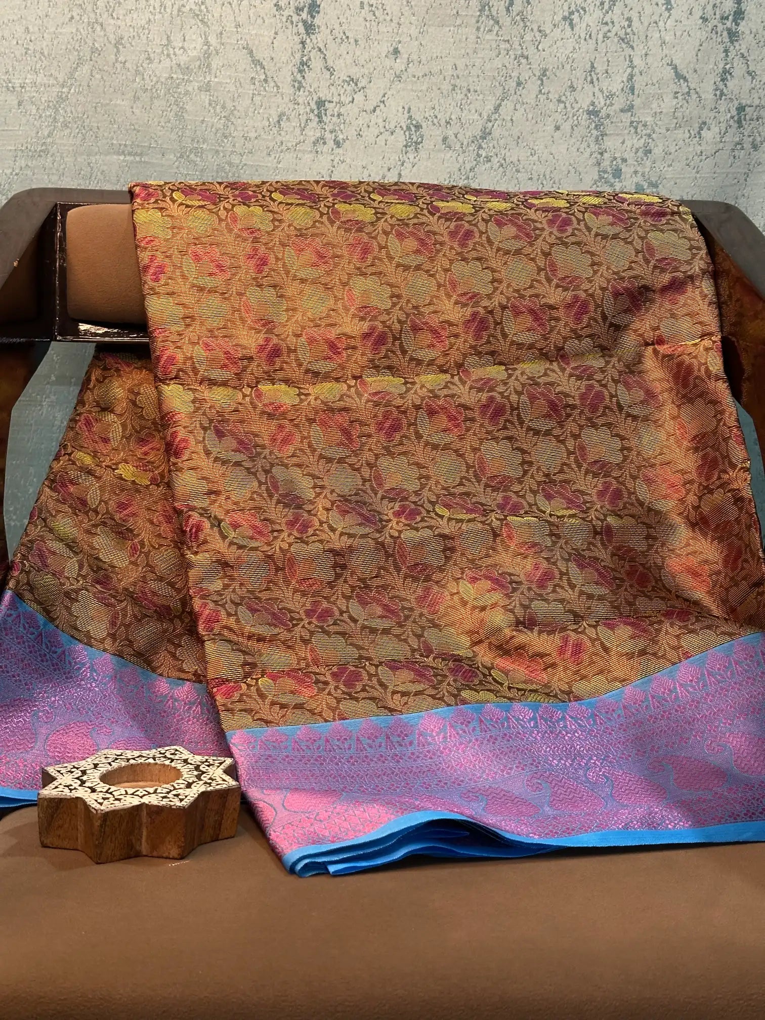 Eccentric Weave Softsilk Traditional Banarasi Saree