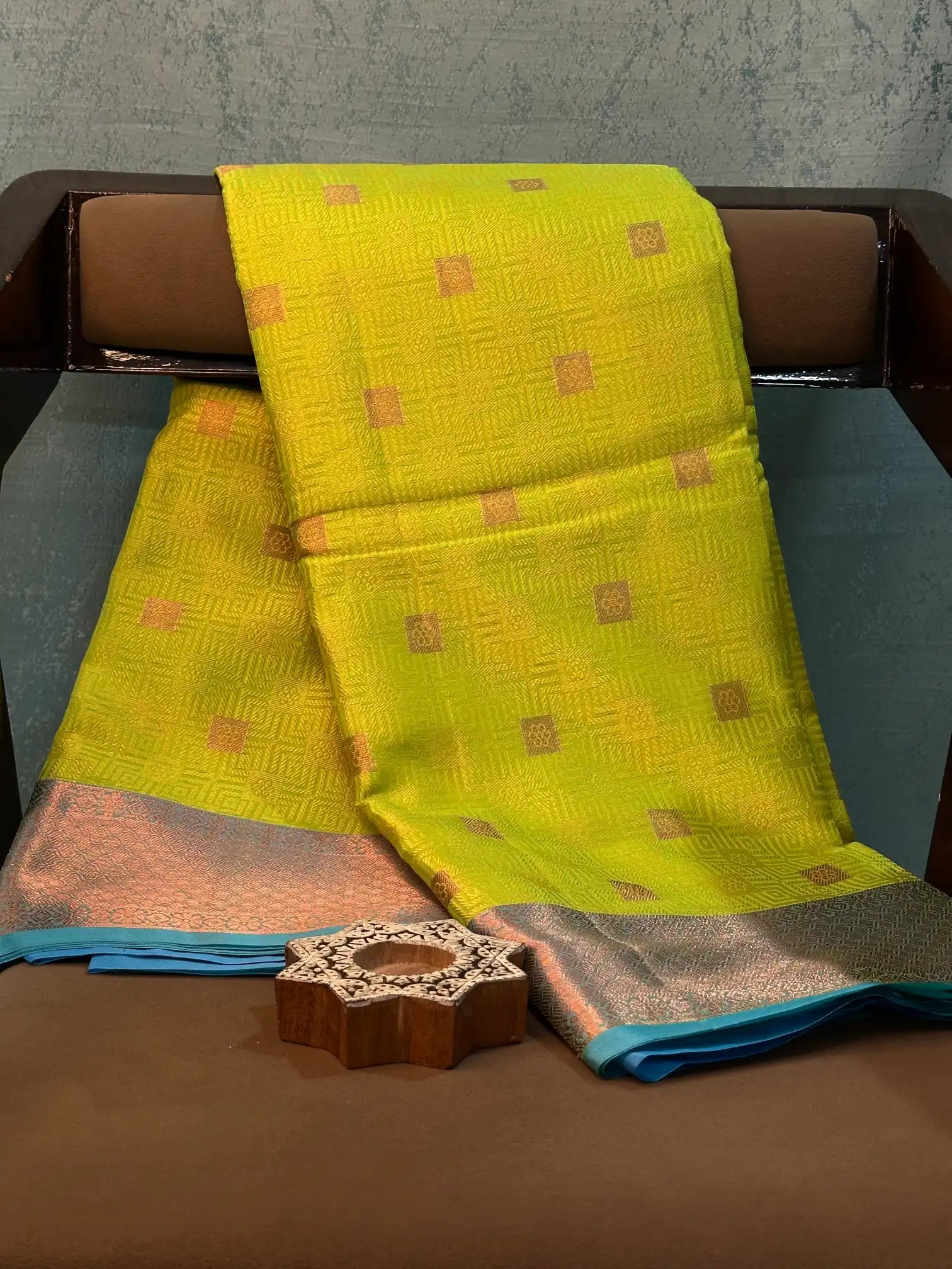 Eccentric Weave Softsilk Traditional Banarasi Saree