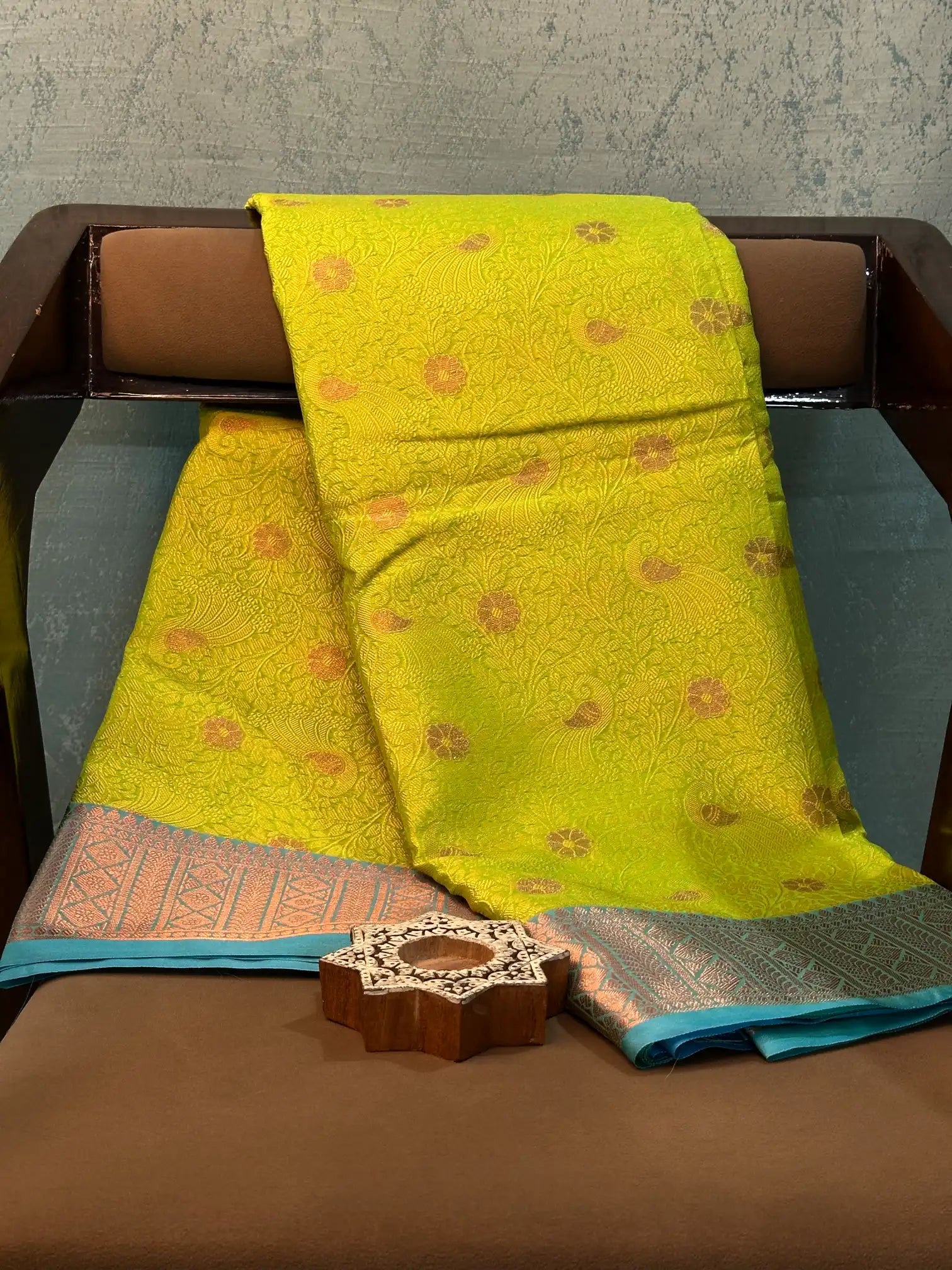 Jacquard Weave Soft Beautiful Banarasi Saree