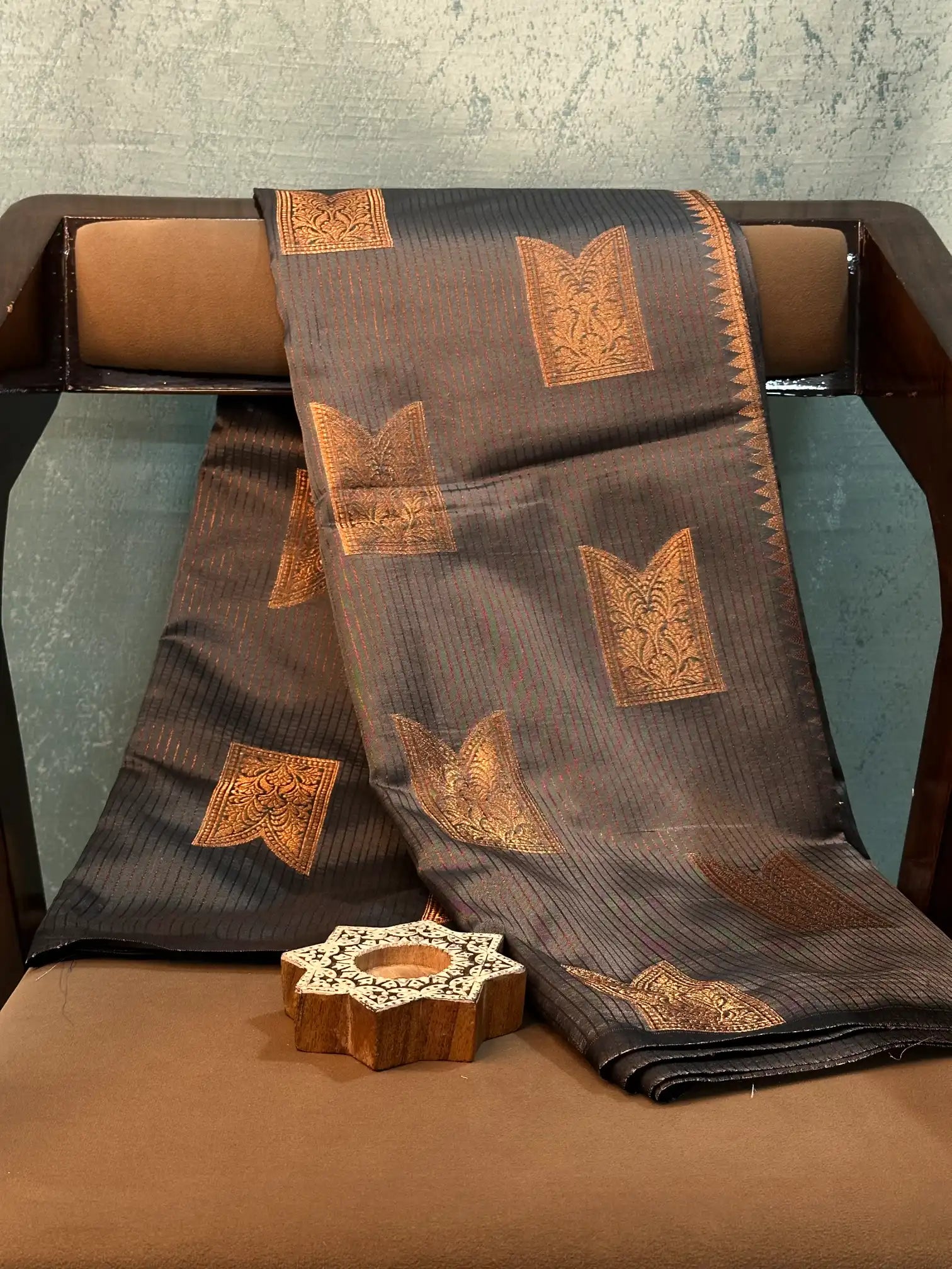 Eccentric Weave Softsilk Traditional Banarasi Saree