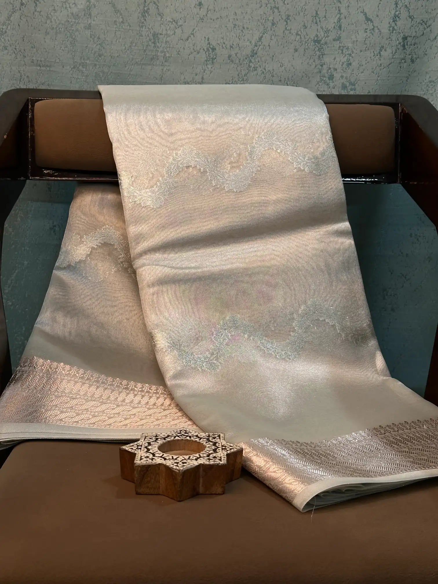 Contemporary Weave Kora Tissue silk Banarasi Saree