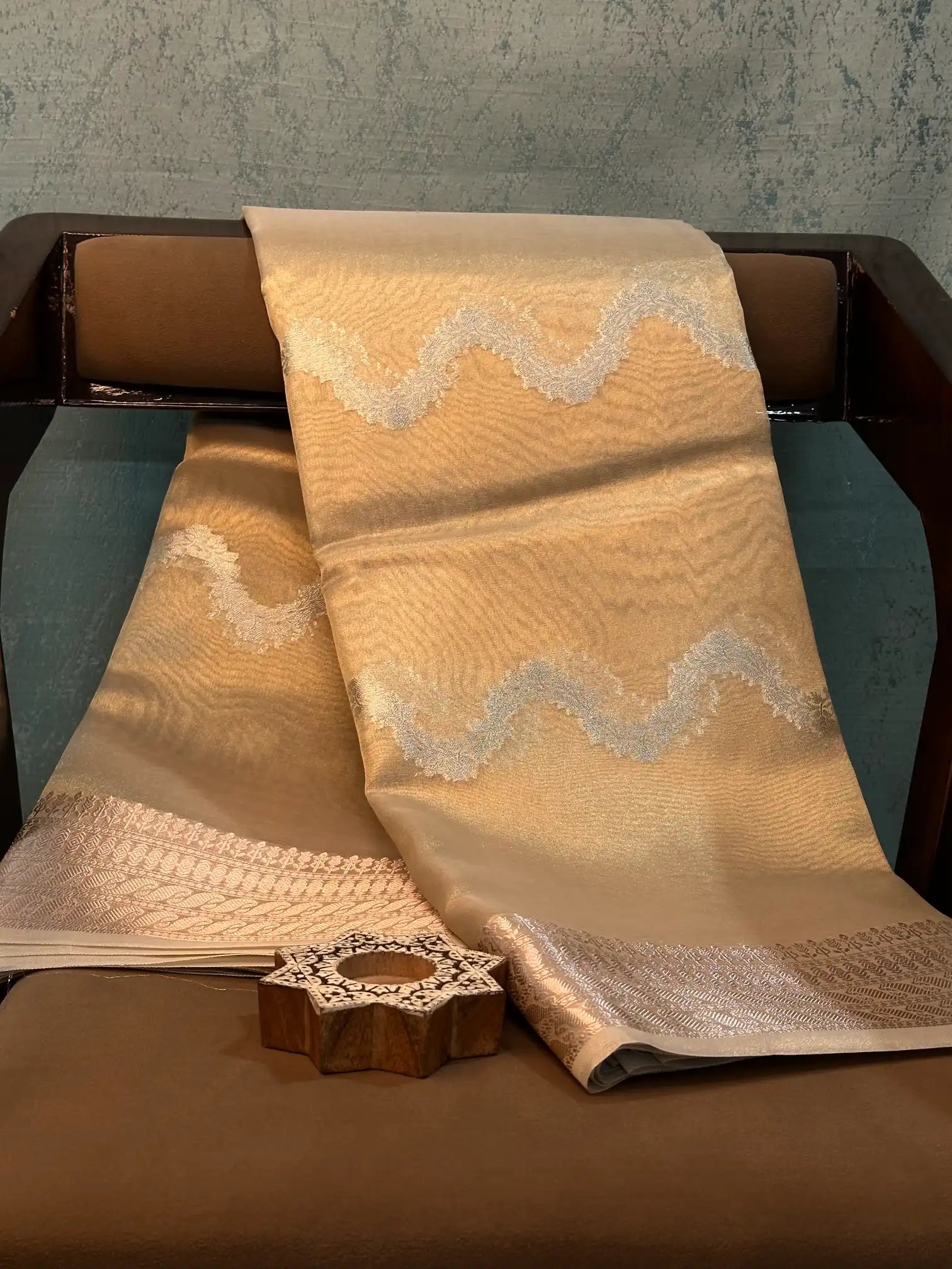 Contemporary Weave Kora Tissue silk Banarasi Saree