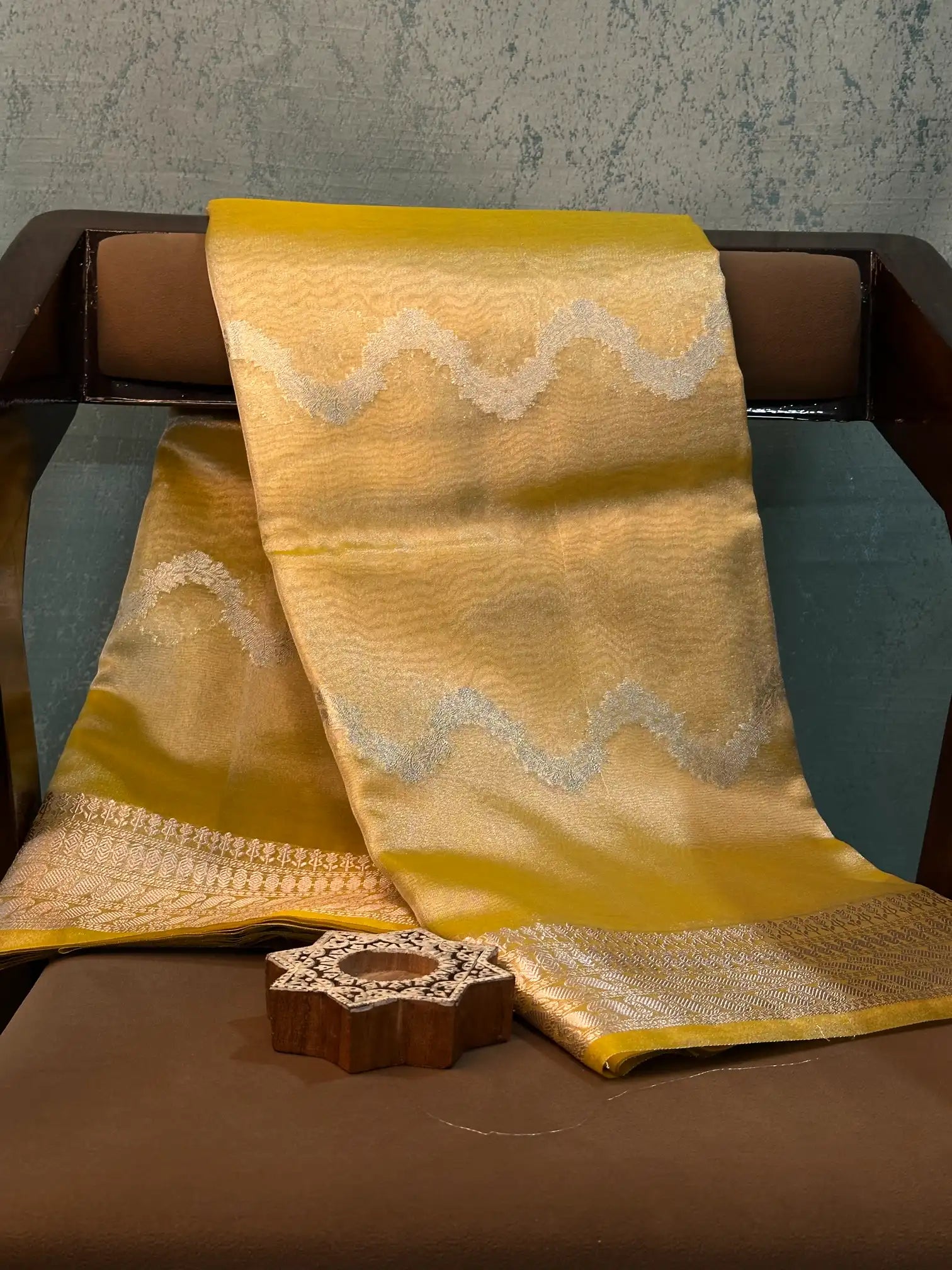 Contemporary Weave Kora Tissue silk Banarasi Saree