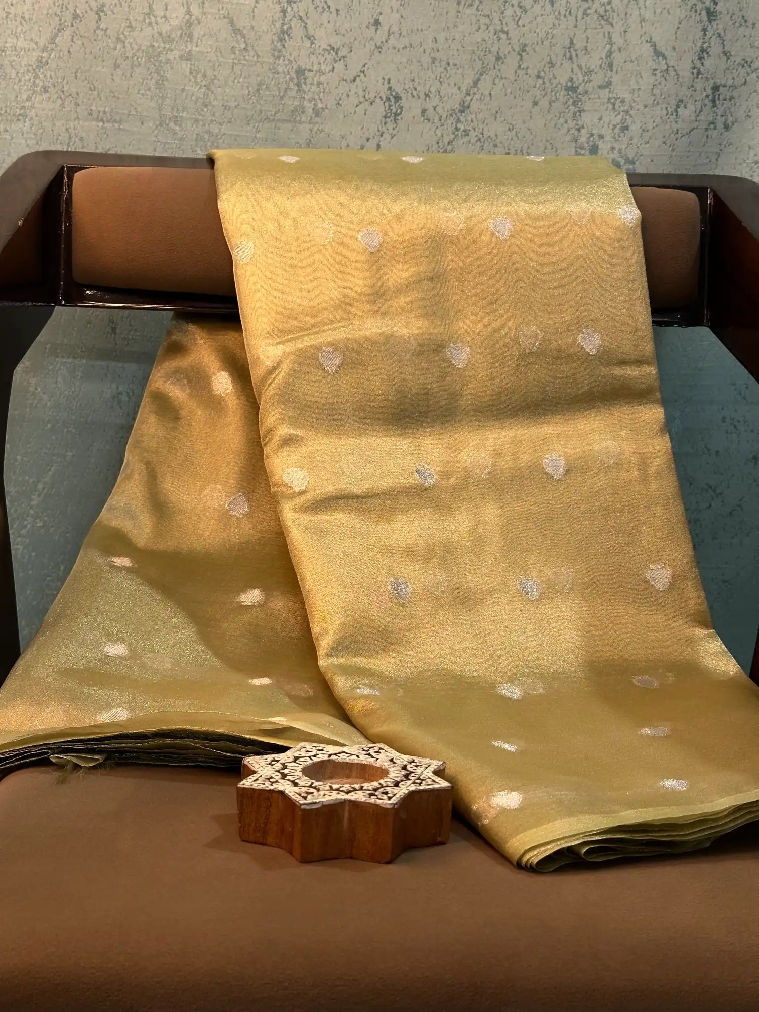 Contemporary Weave Kora Tissue silk Banarasi Saree