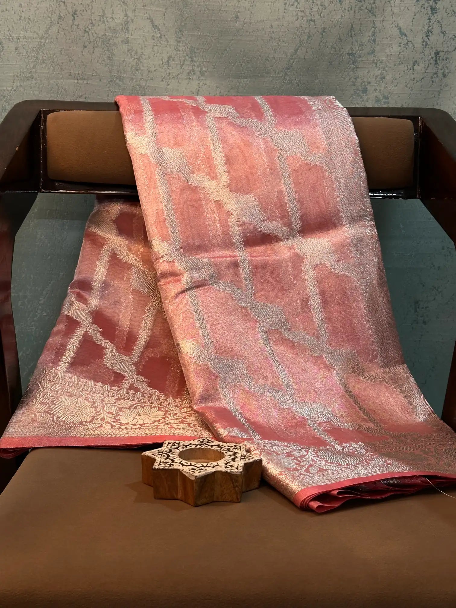 Contemporary Weave Kora Tissue Silk Banarasi Saree