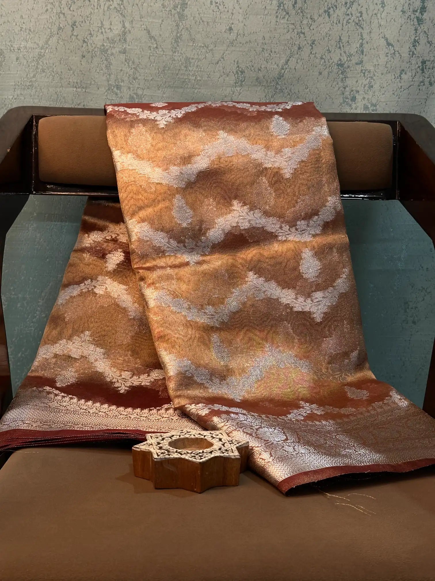 Contemporary Weave Kora Tissue silk Banarasi Saree