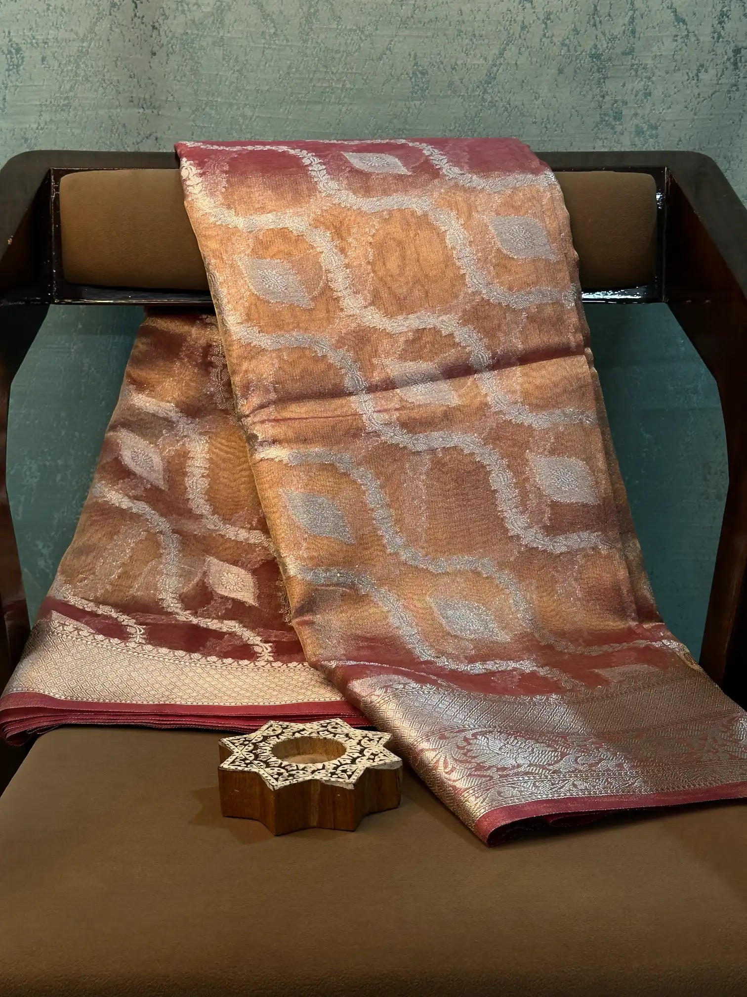 Contemporary Weave Kora Tissue silk Banarasi Saree