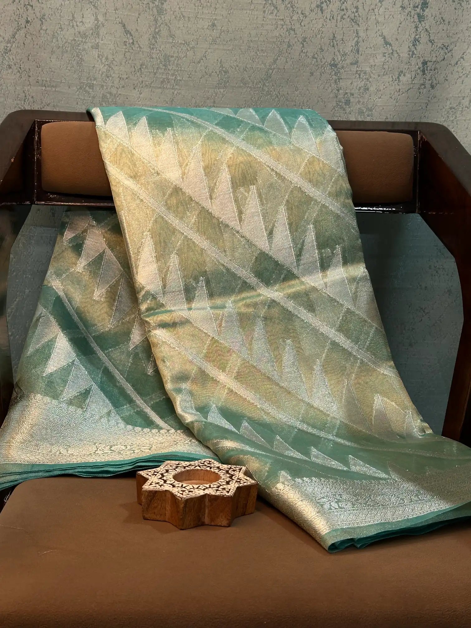 Contemporary Weave Kora Tissue silk Banarasi Saree