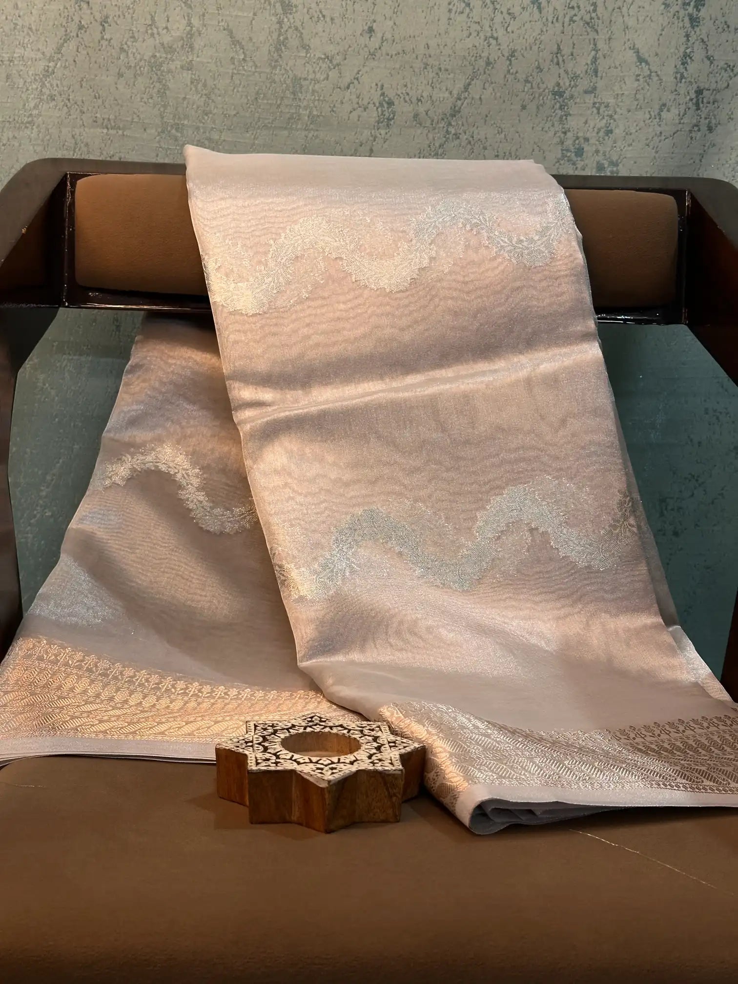 Contemporary Weave Kora Tissue silk Banarasi Saree