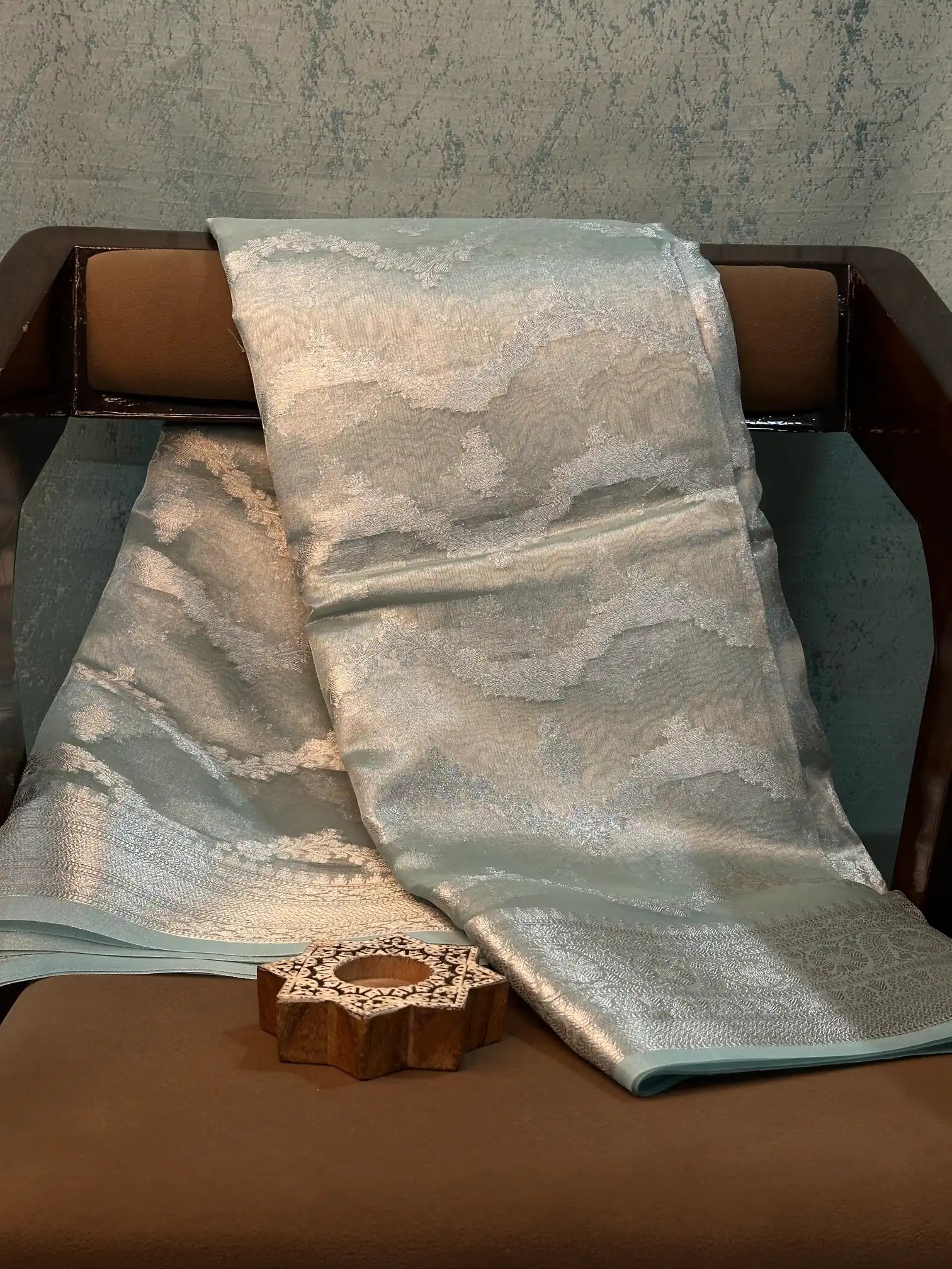 Contemporary Weave Kora Tissue silk Banarasi Saree