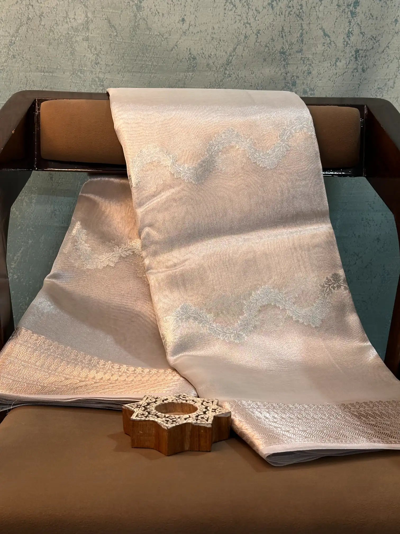 Contemporary Weave Kora Tissue silk Banarasi Saree