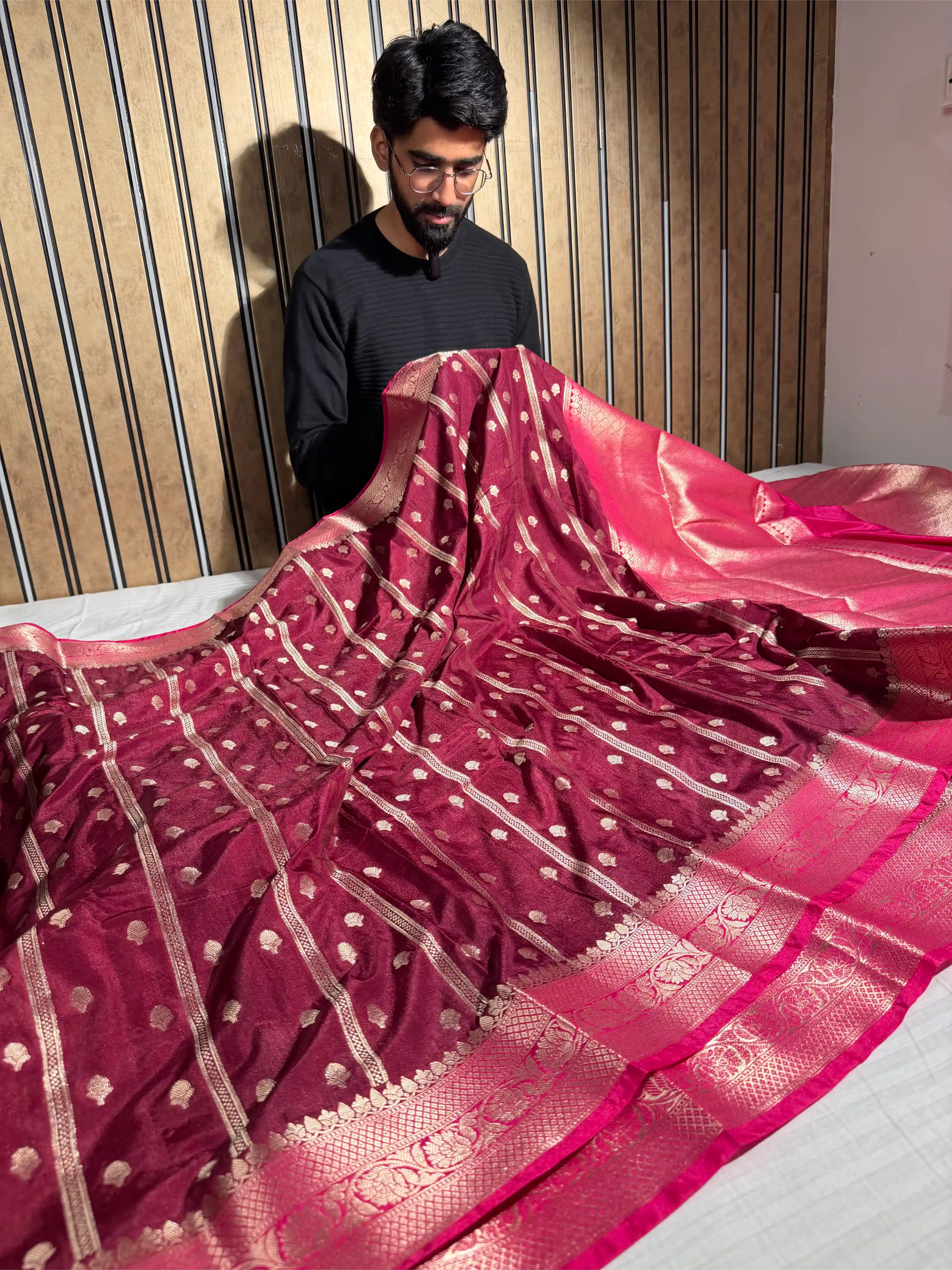 Maroon Contrast Chinia Silk Traditional Banarasi Saree