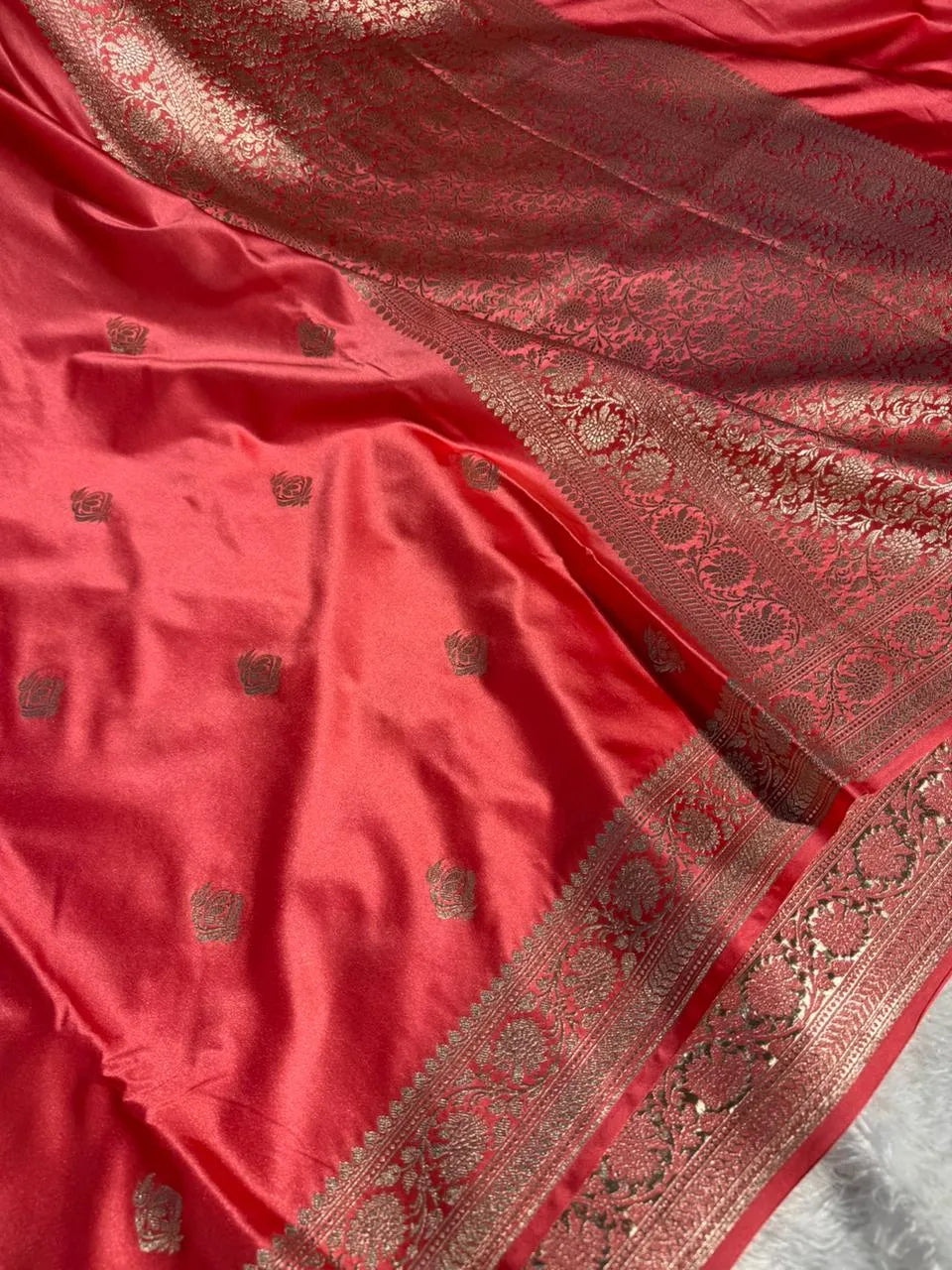 Mauve Peach Mashru Katan Silk Buta Work Banarasi Saree